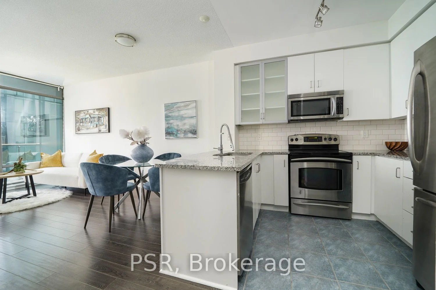 18 Yorkville Avenue 2103, Toronto C02, On M4w 3y8