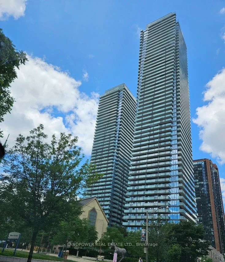 65 St. Mary Street 3807, Toronto C01, ON M5S 0A6