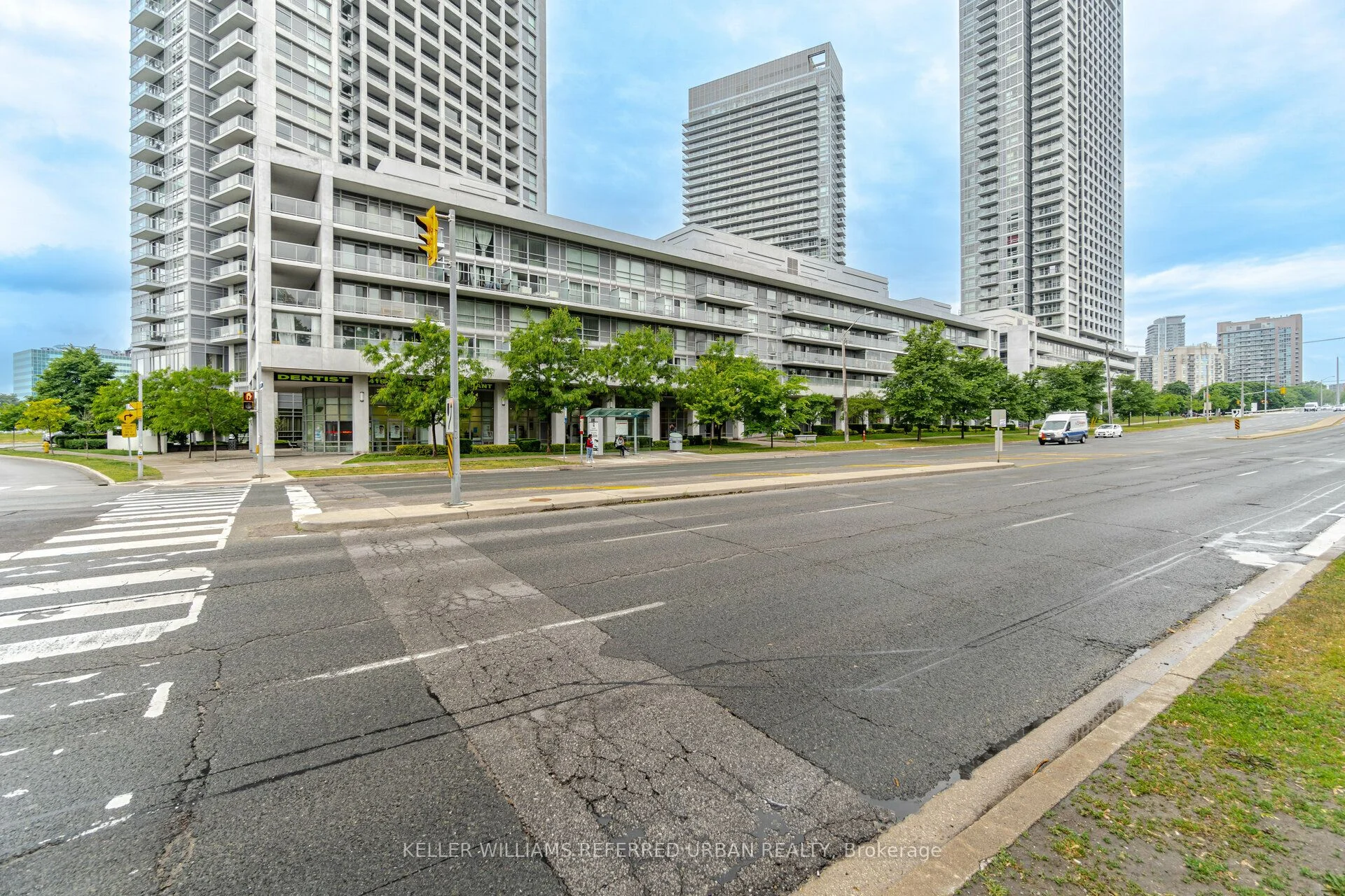 2035 Sheppard Avenue E 335, Toronto C15, ON M2J 0A8