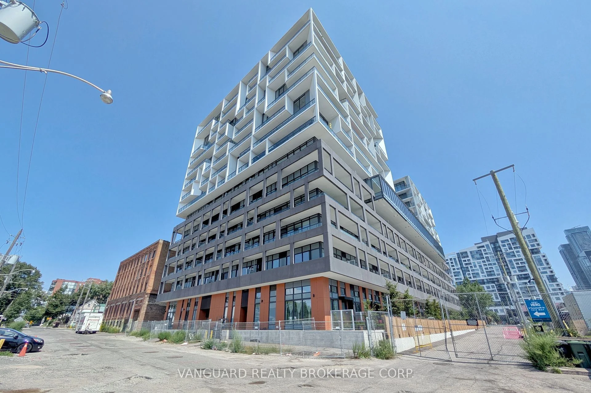 9 Tecumseth Street 718, Toronto C01, ON M5V 3G4