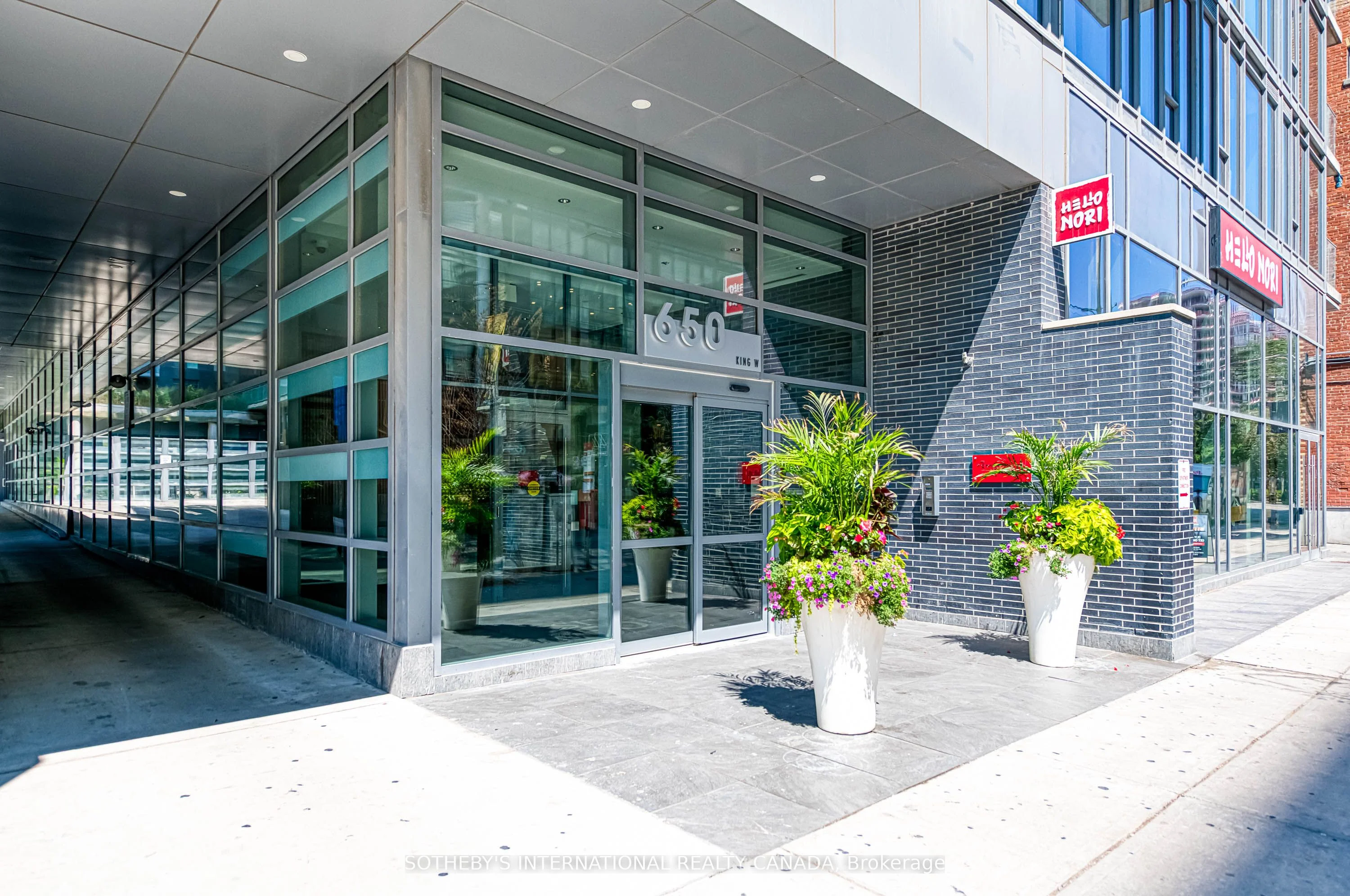 650 King Street 405, Toronto C01, ON M5V 1M7