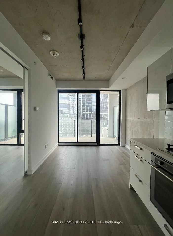 55 Ontario Street 1107, Toronto C08, ON M5A 0T8