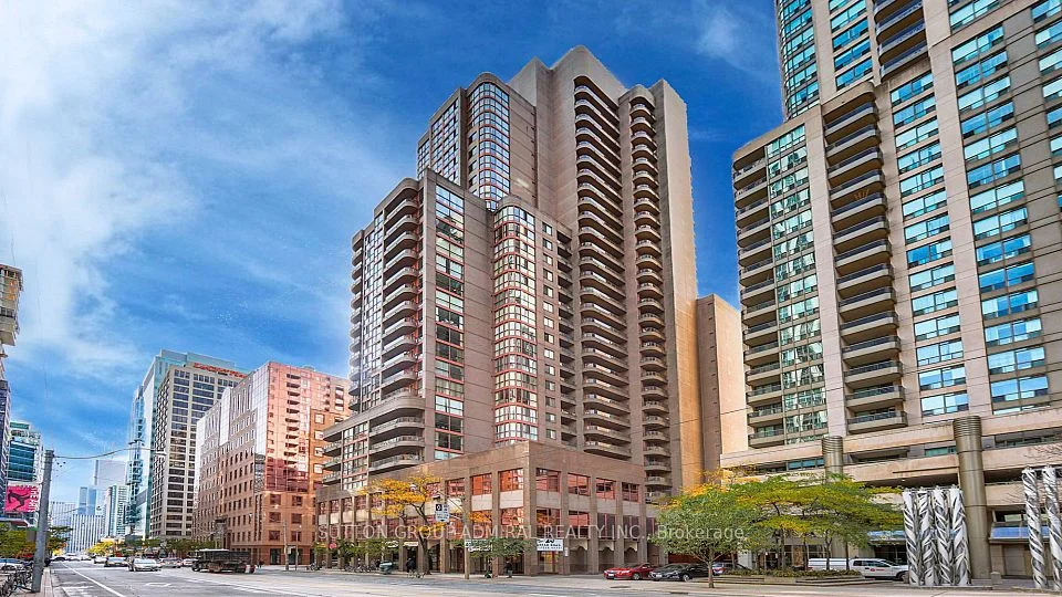 736 Bay Street 1802, Toronto C01, ON M5G 1N6