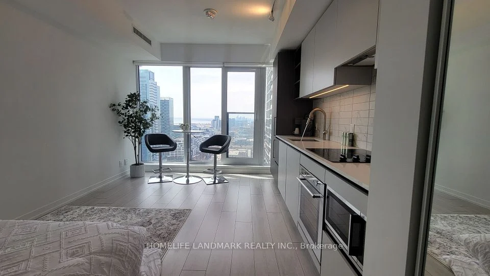 55 Mercer Street 3703, Toronto C01, ON M5V 3W2