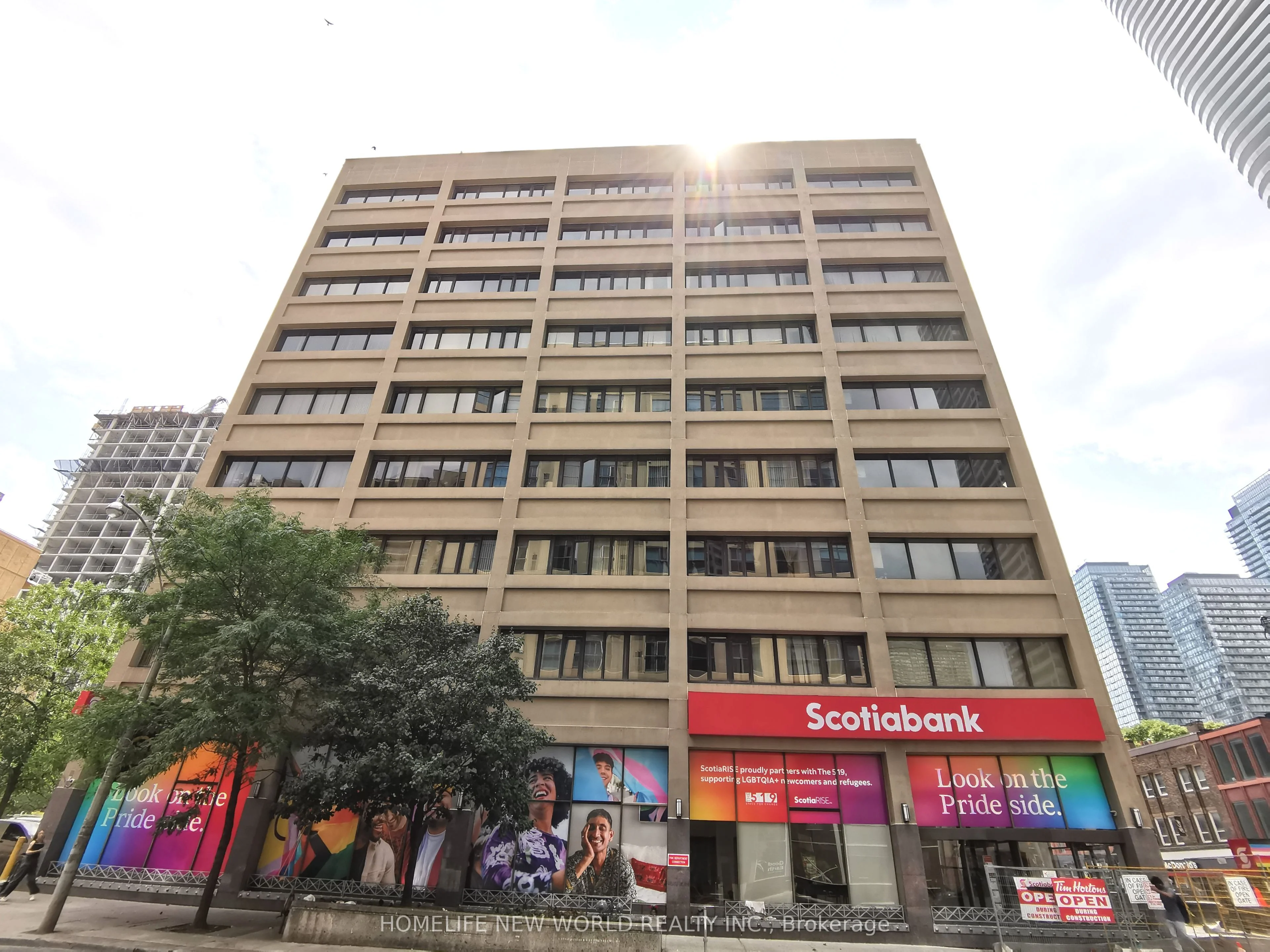 555 Yonge Street 513, Toronto C08, ON M4Y 3A6