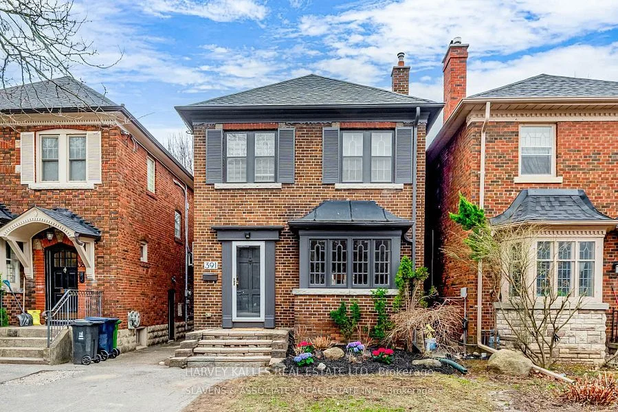 391 Castlefield Avenue, Toronto C04, ON M5N 1L4