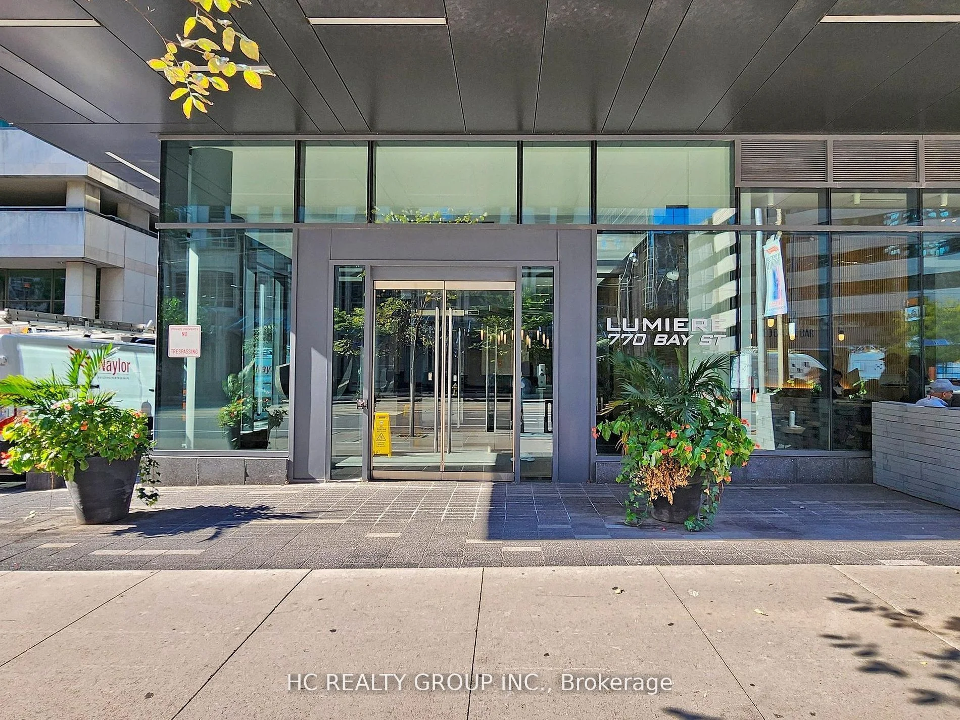 770 Bay Street 1711, Toronto C01, ON M5G 1N6