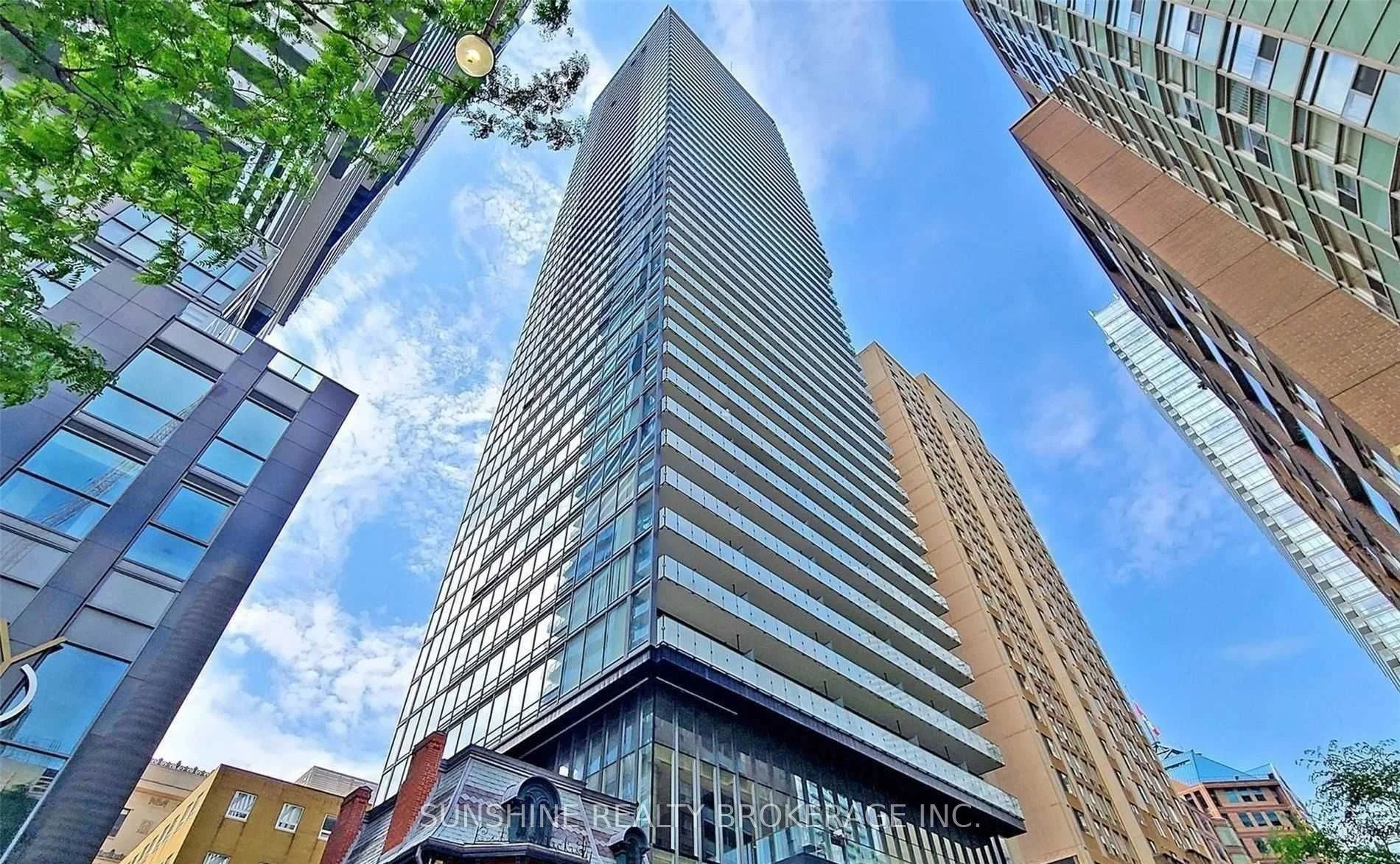 15 Grenville Street 4108, Toronto C01, ON M4Y 0B9
