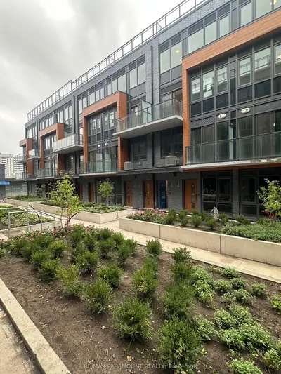 Condo Townhouse in Toronto