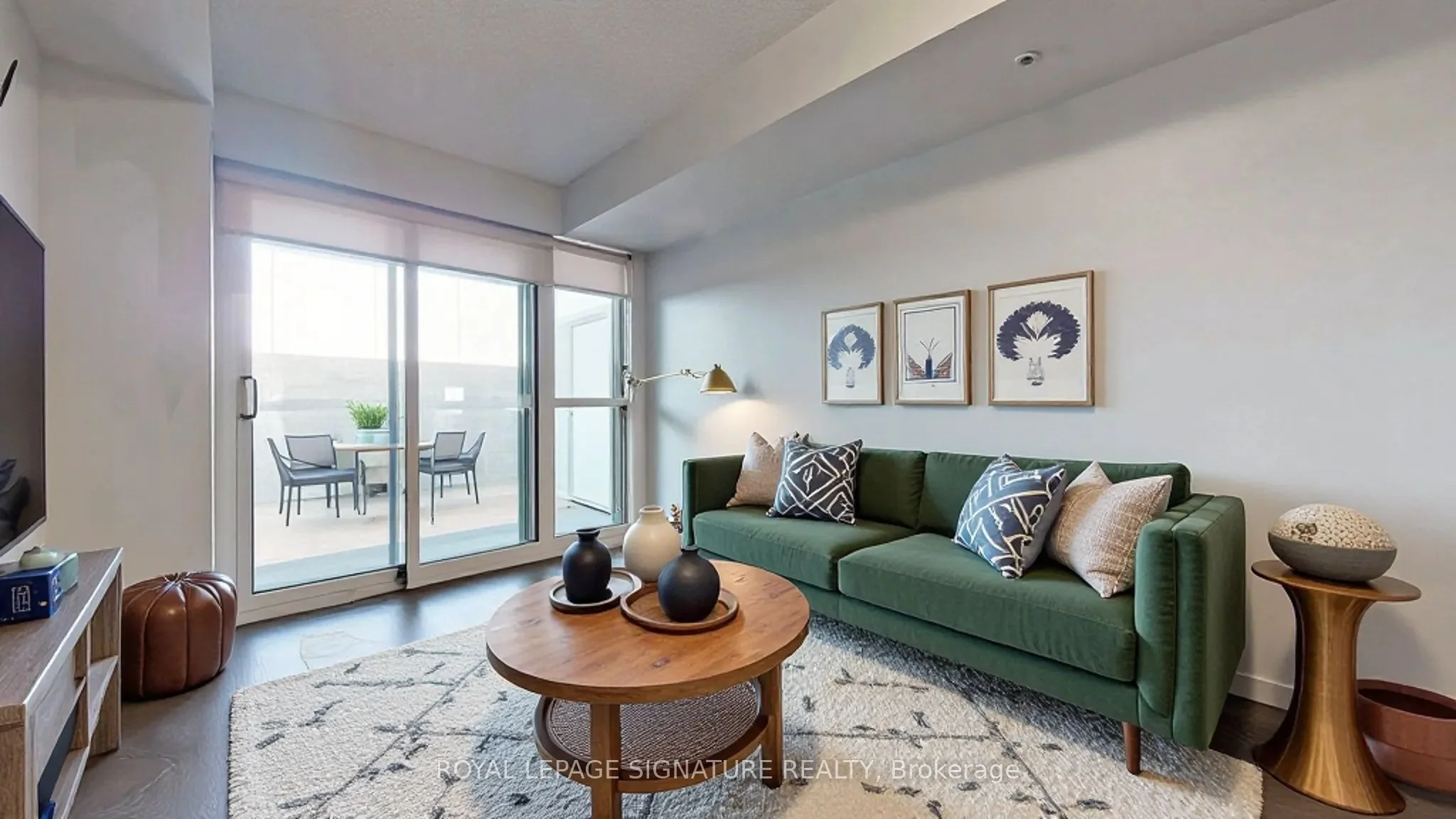 295 Adelaide Street W 822, Toronto C01, ON M5V 0L4