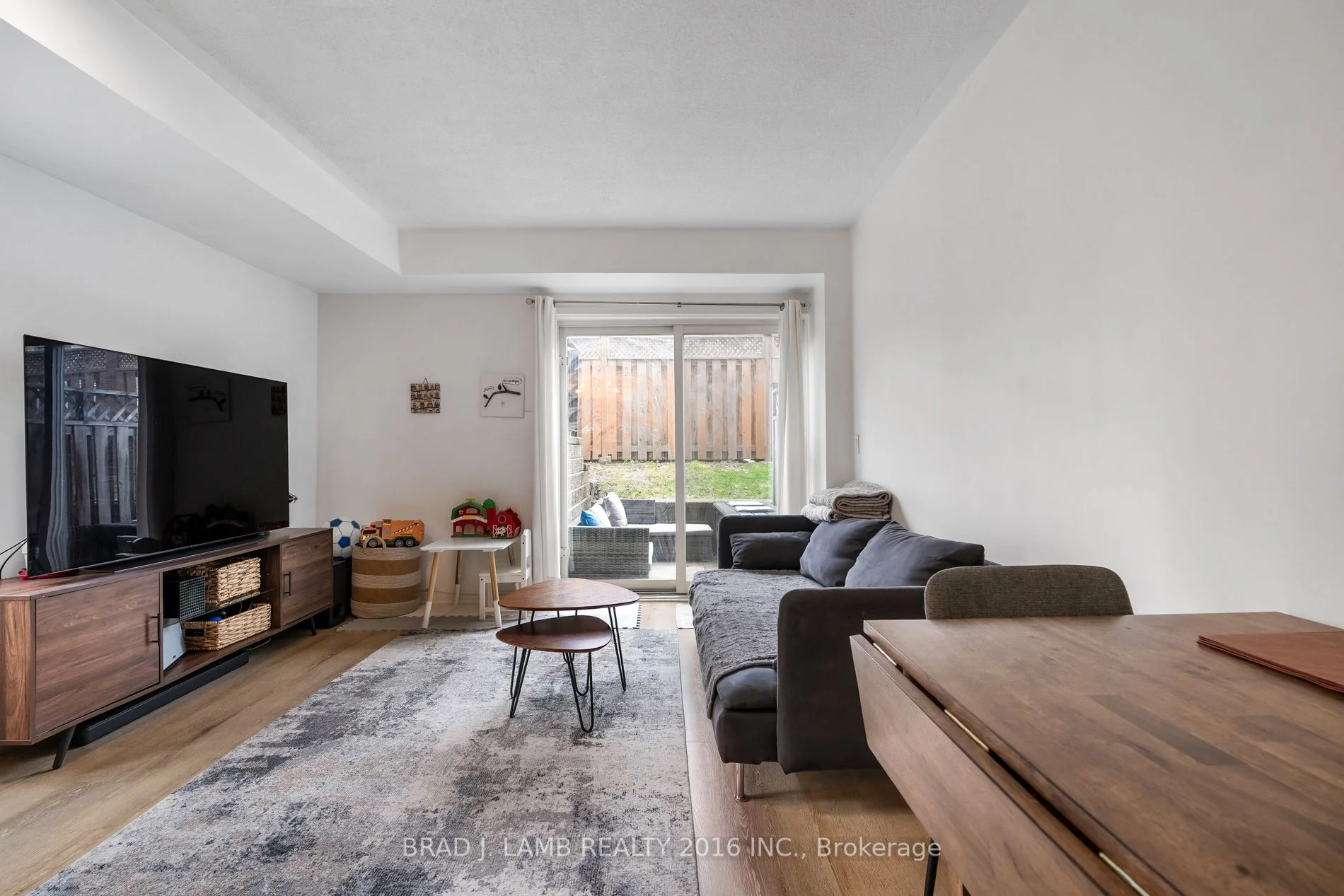 262 St. Helens Avenue TH #114, Toronto C01, ON M6H 4A4