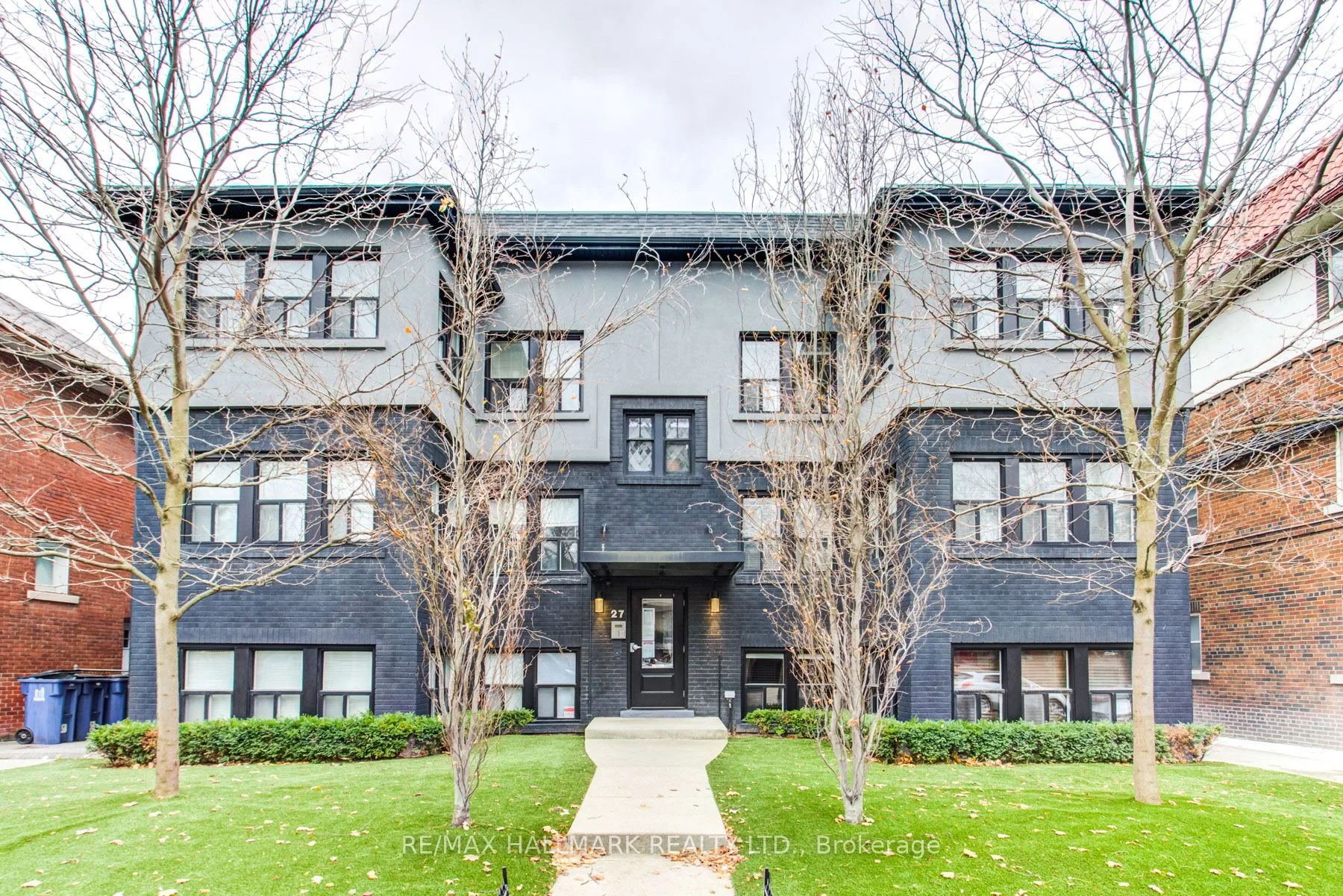 27 Sherwood Avenue 16, Toronto C10, ON M4P 2A6