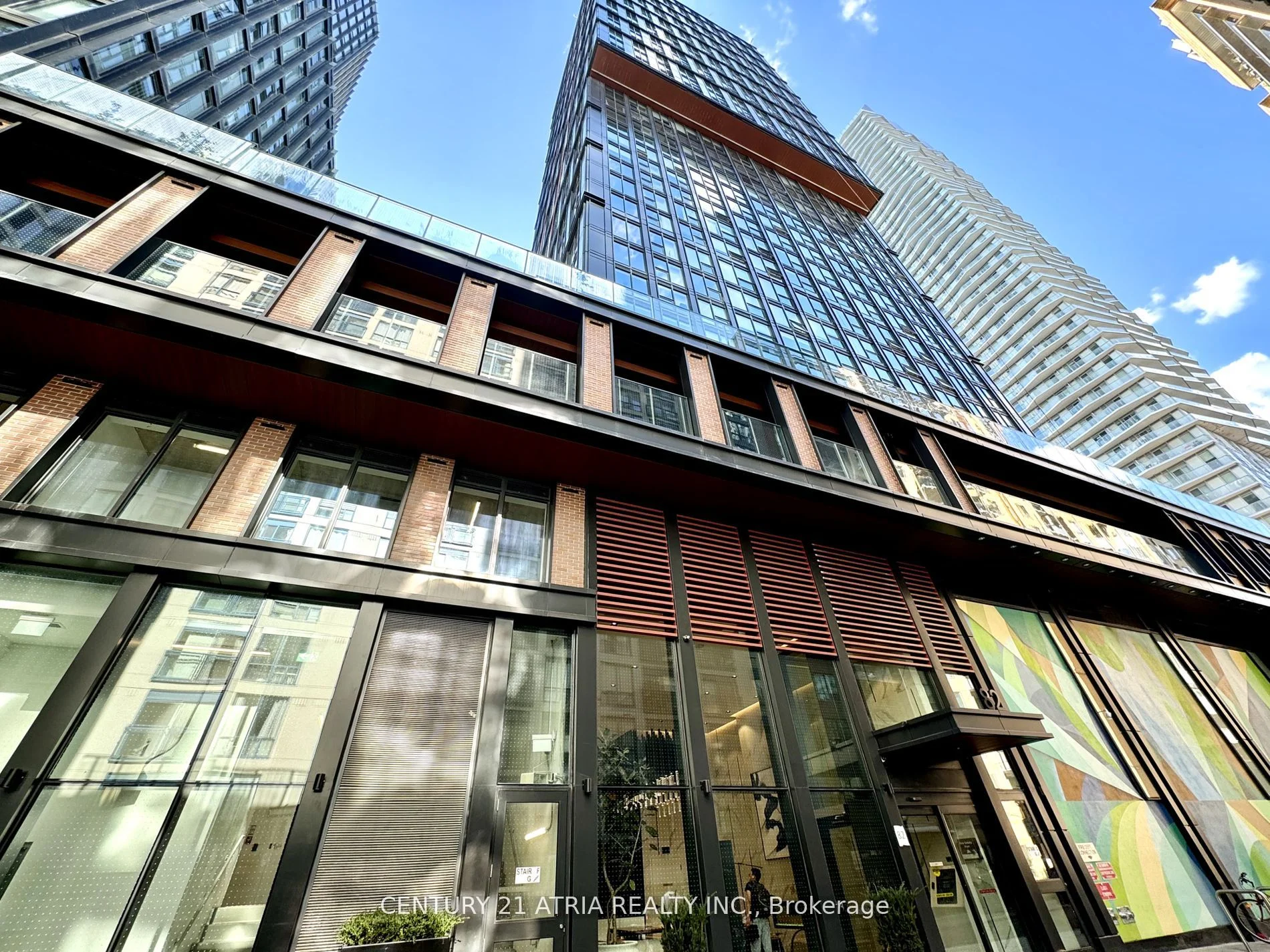 82 Dalhousie Street LPH 10, Toronto C08, ON M5B 0C5