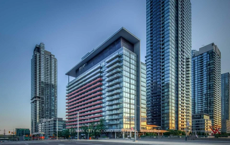 4K Spadina Avenue 1009, Toronto C01, ON M5V 3Y9