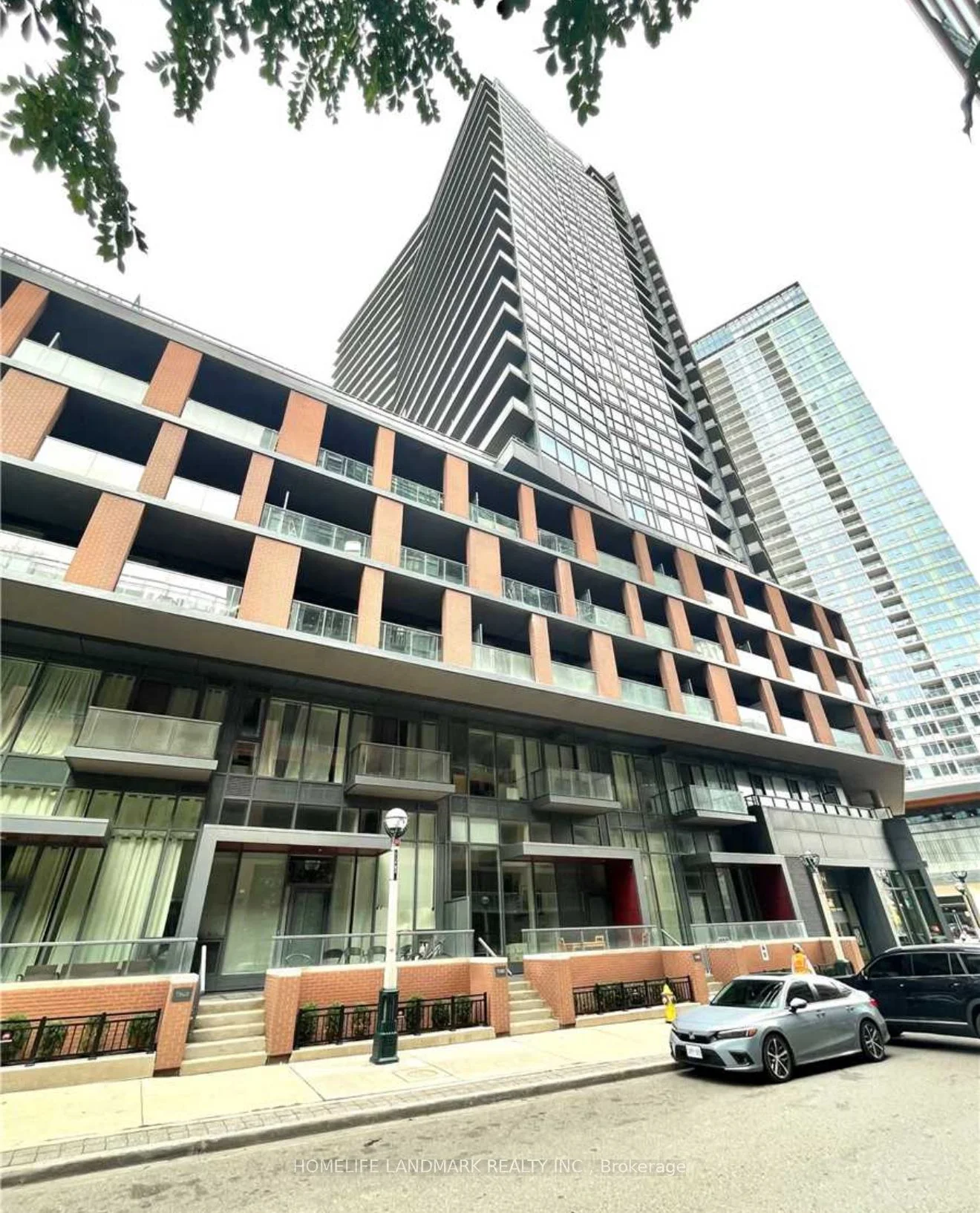 20 Bruyeres Mews 1015, Toronto C01, ON M5V 0G8