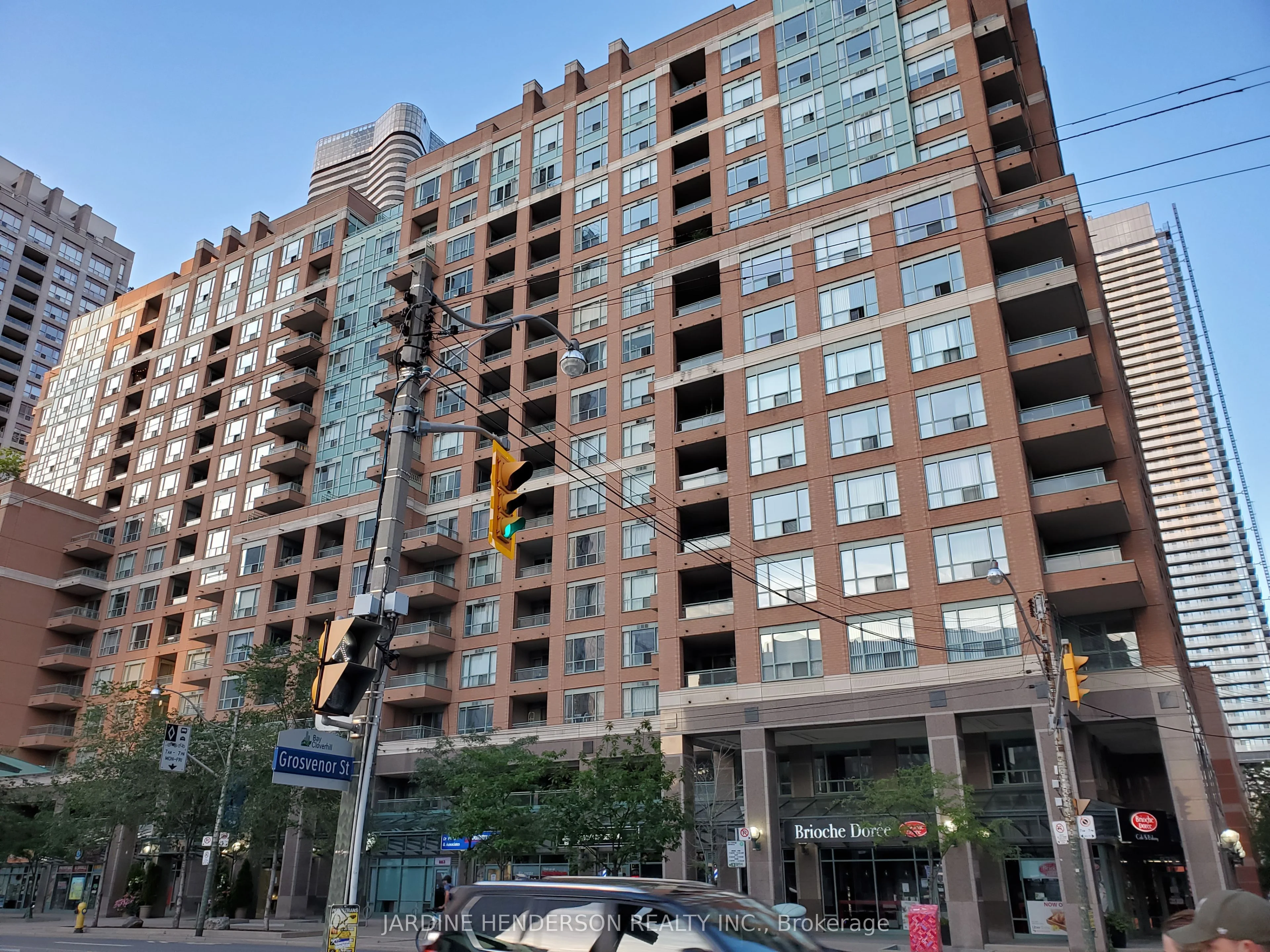 887 Bay Street 1003, Toronto C01, ON M5S 3K4