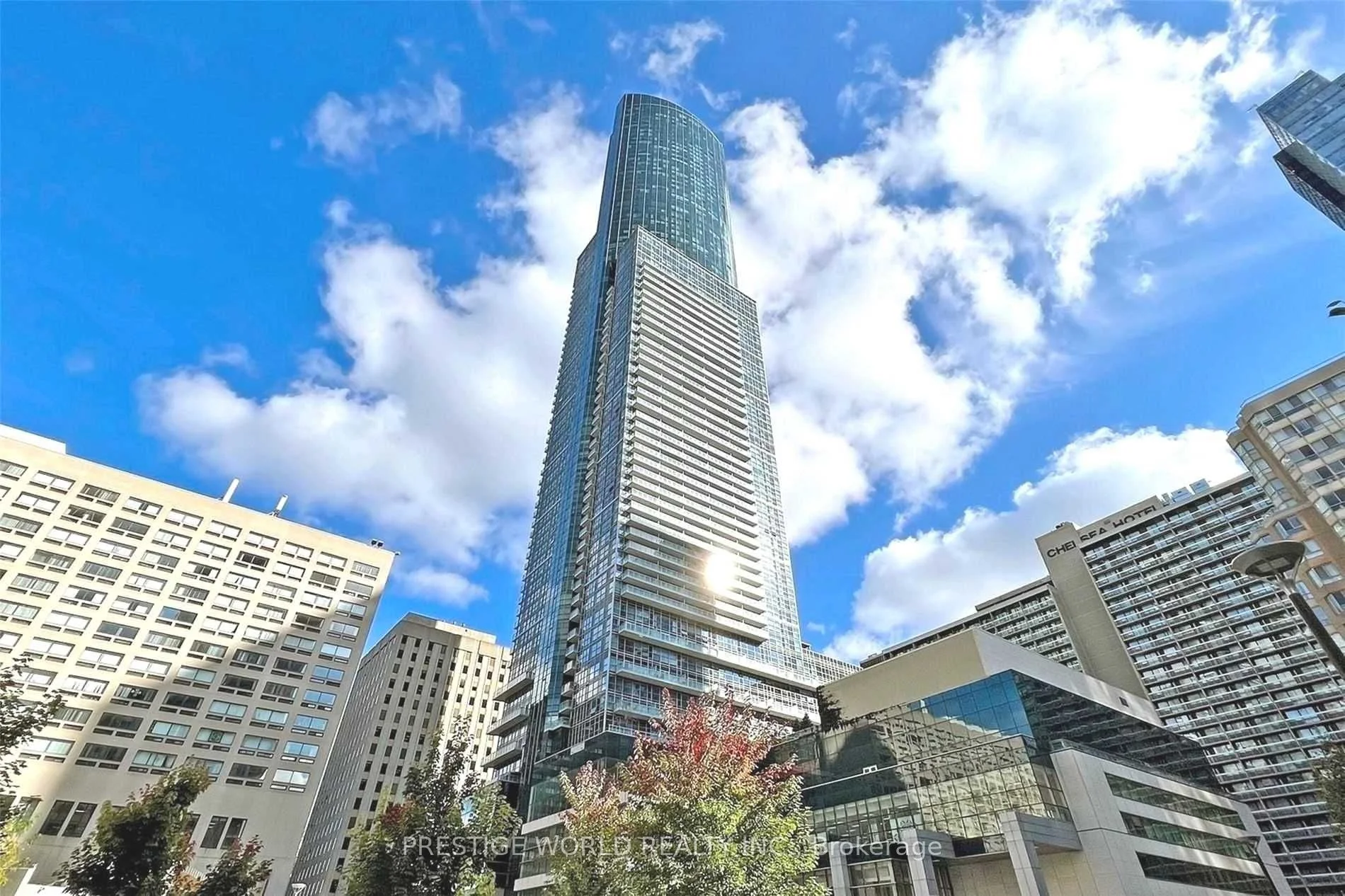 386 Yonge Street 4814, Toronto C01, ON M5B 0A5