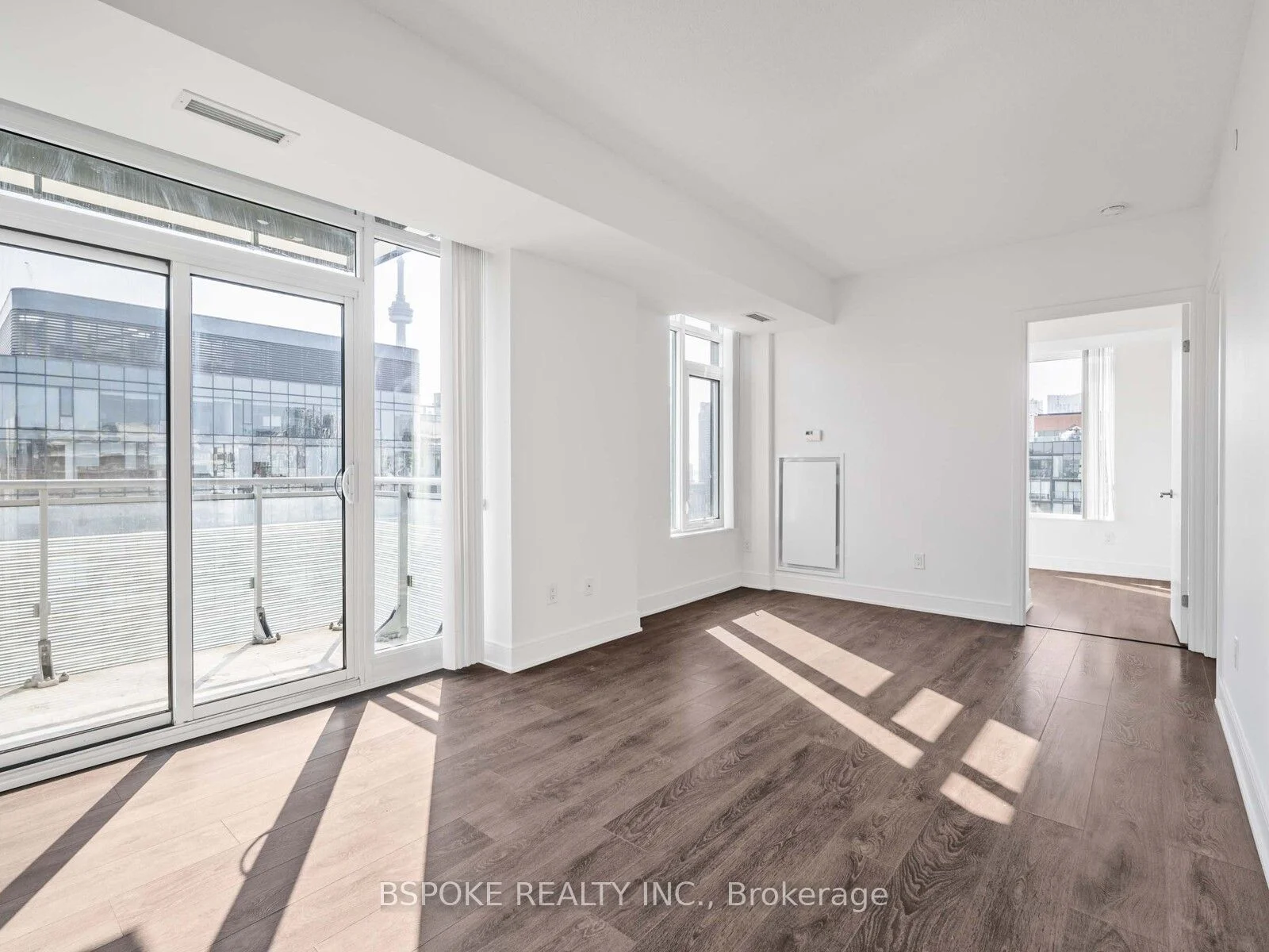 525 Adelaide Street W Lph25, Toronto C01, ON M5V 0N7