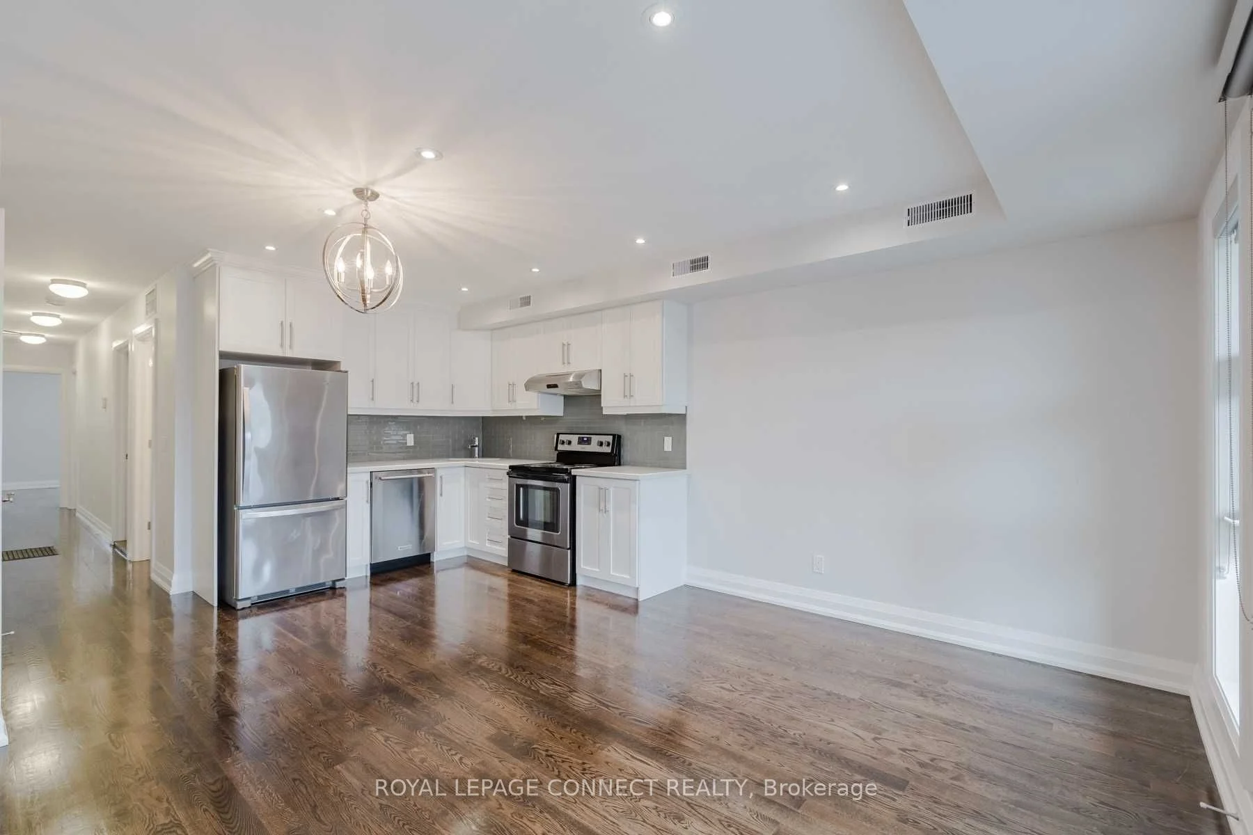 690 Shaw Street 2nd, Toronto C01, ON M6G 3L7