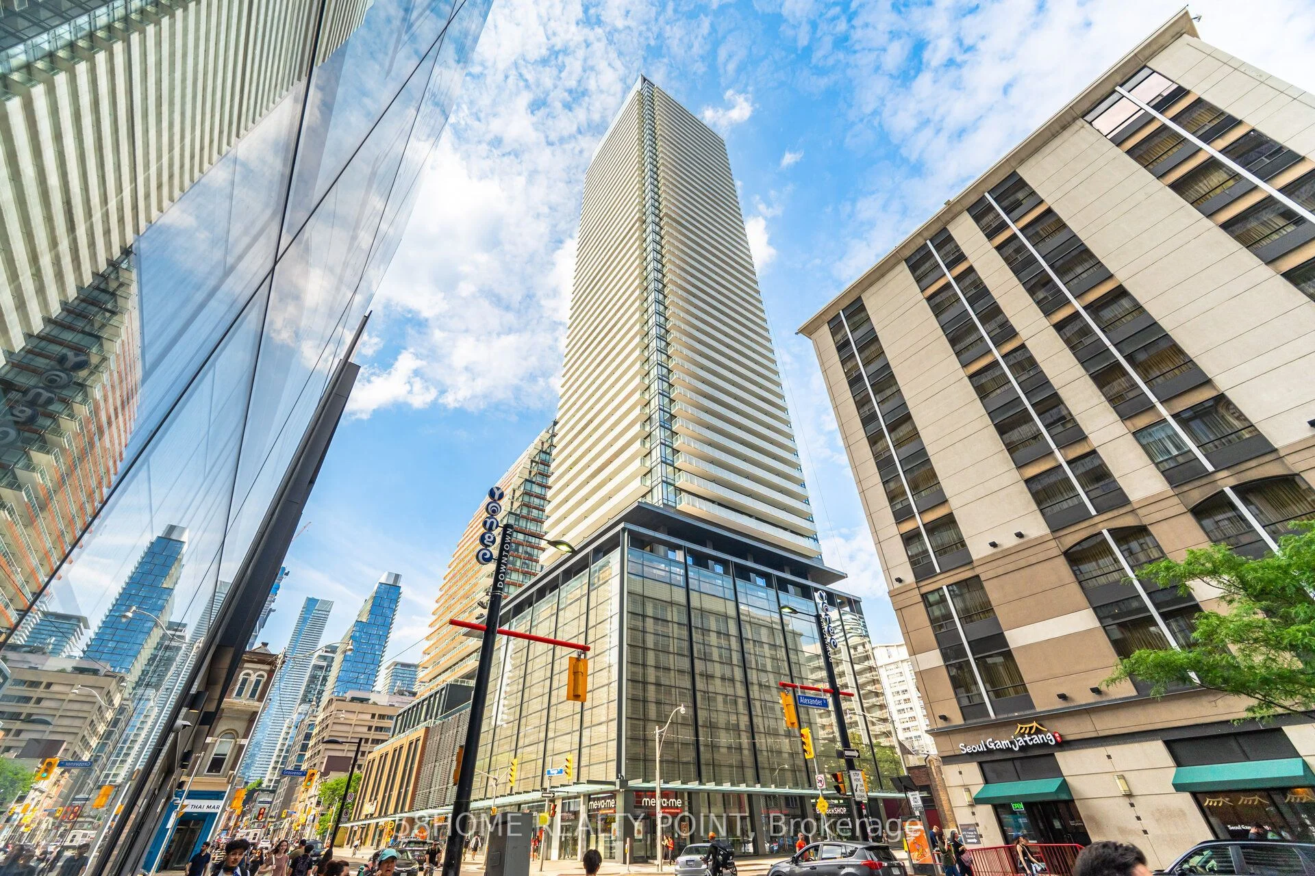 501 Yonge Street 4301, Toronto C08, ON M4Y 0G8