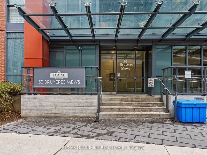 50 Bruyeres Mews 710, Toronto C01, On M5v 0h8