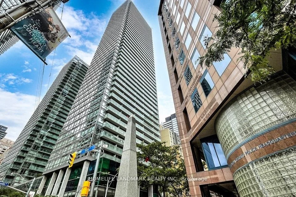 38 Grenville Street 2008, Toronto C01, ON M4Y 1A5
