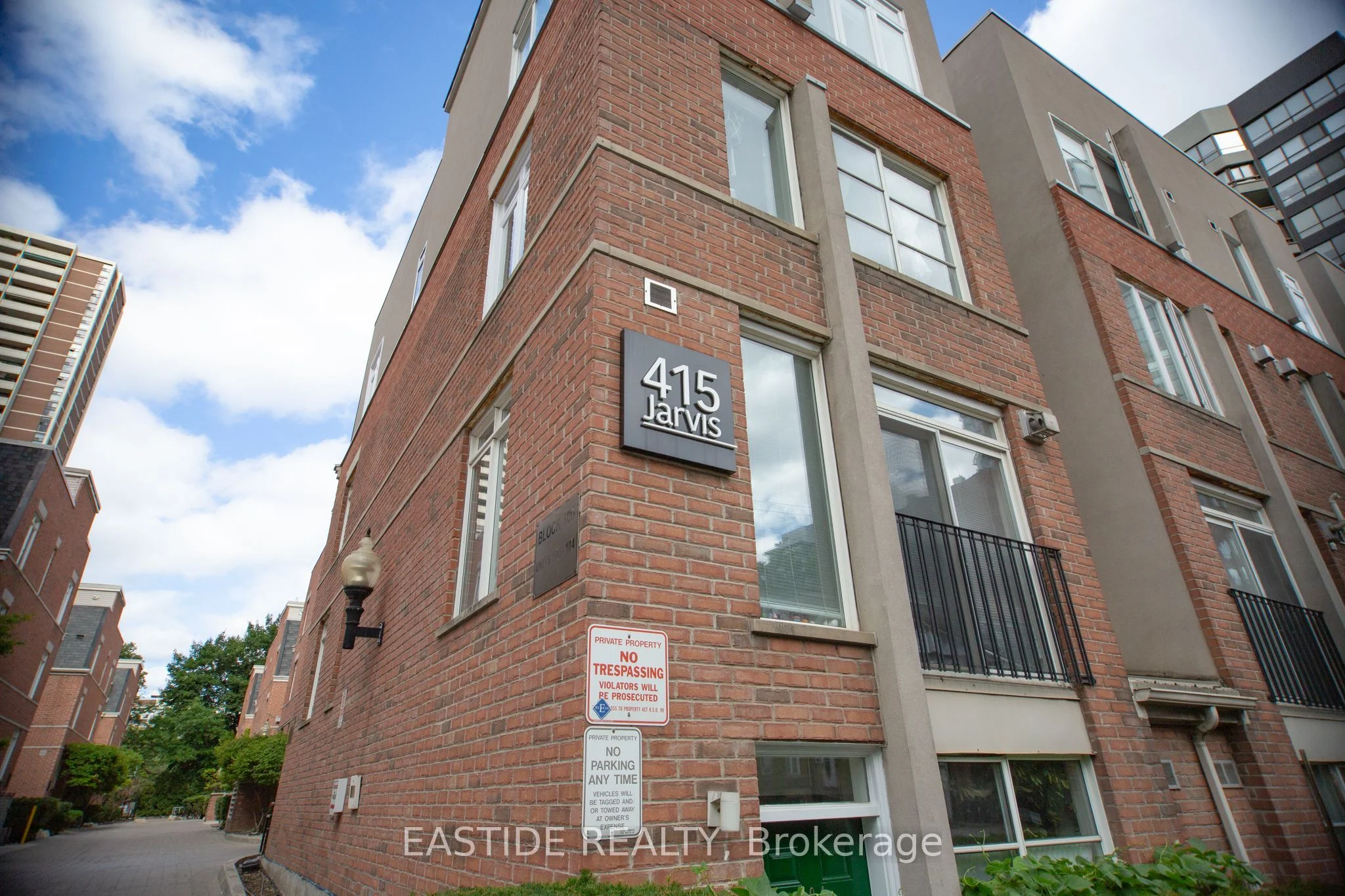 415 Jarvis Street 119, Toronto C08, ON M4Y 3C1