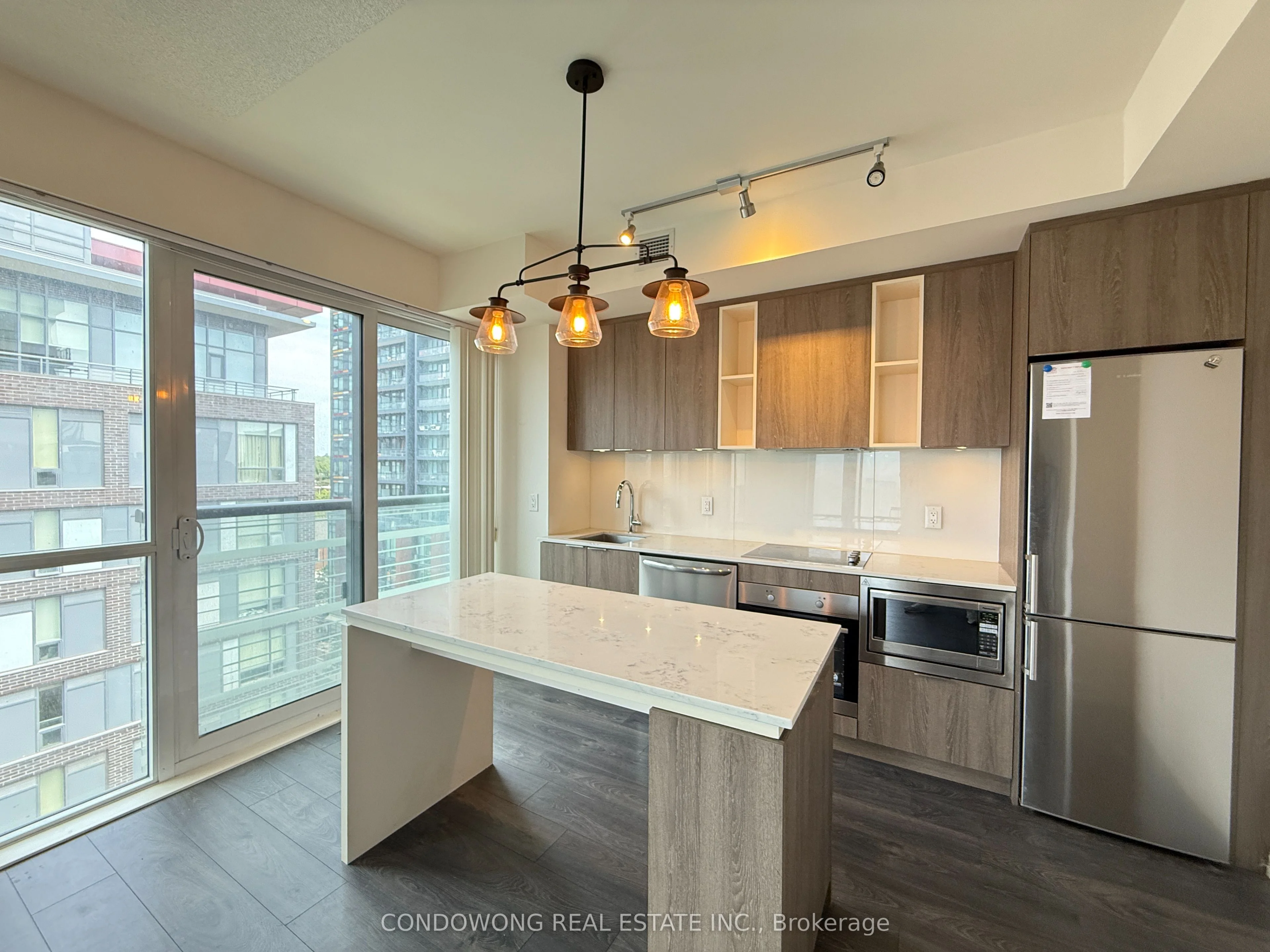 200 Sackville Street 809, Toronto C08, ON M5A 0C4