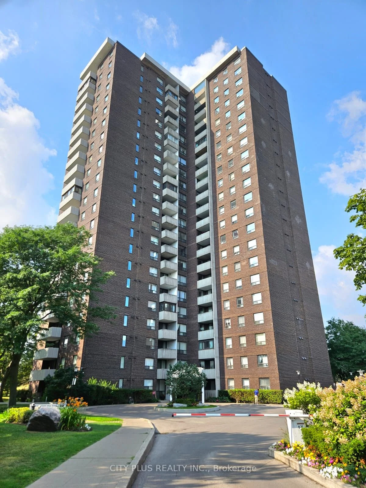 10 Muirhead Road 1107, Toronto C15, ON M2J 4P9