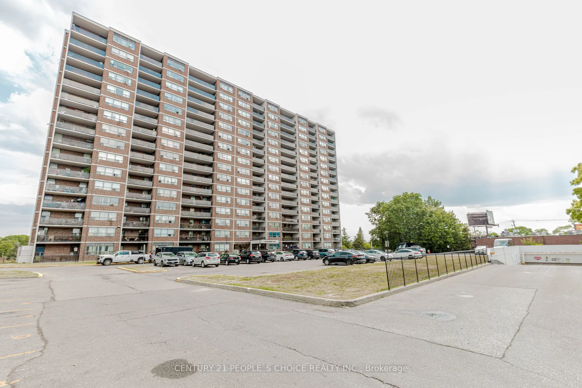 45 Sunrise Avenue 1105, Toronto C13, On M4a 2s3