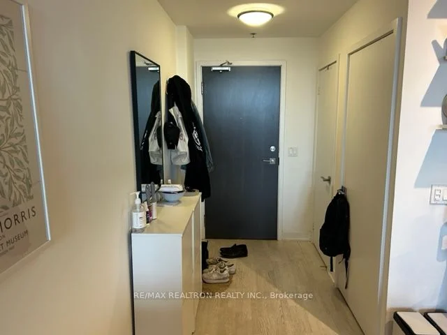 20 Minowan Miikan Lane 1130, Toronto C01, On M6j 0e5