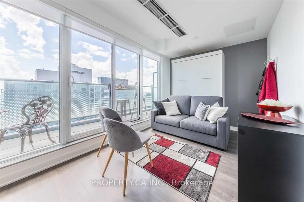 115 Blue Jays Way 4008, Toronto C01, ON M5V 0N4