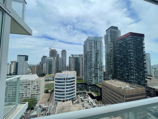 33 Helendale Avenue 1606, Toronto C03, On M4r 0a4