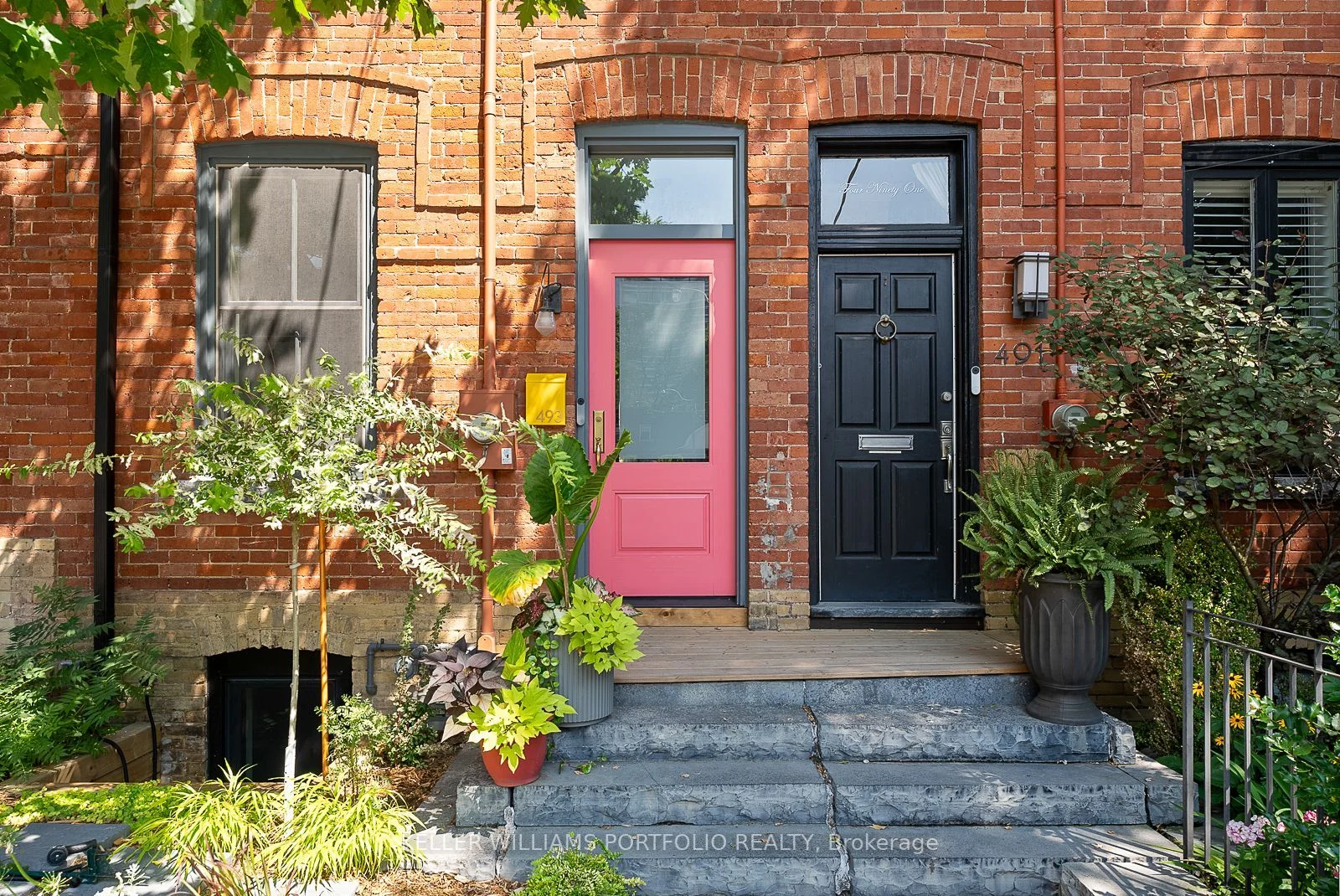 493 Sackville Street, Toronto C08, ON M4X 1T6