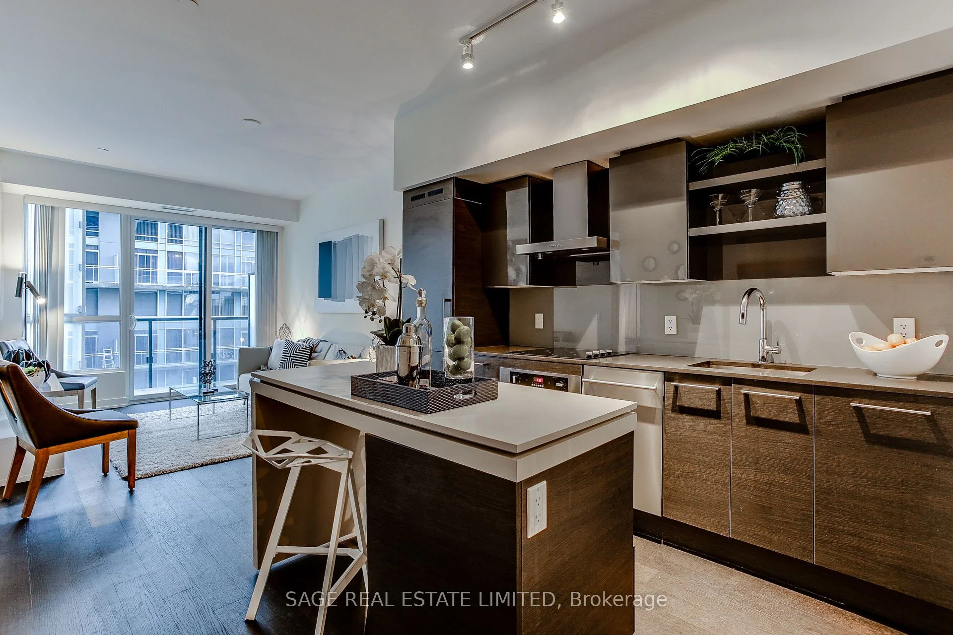 1030 King Street W 445, Toronto C01, ON M6K 0B4