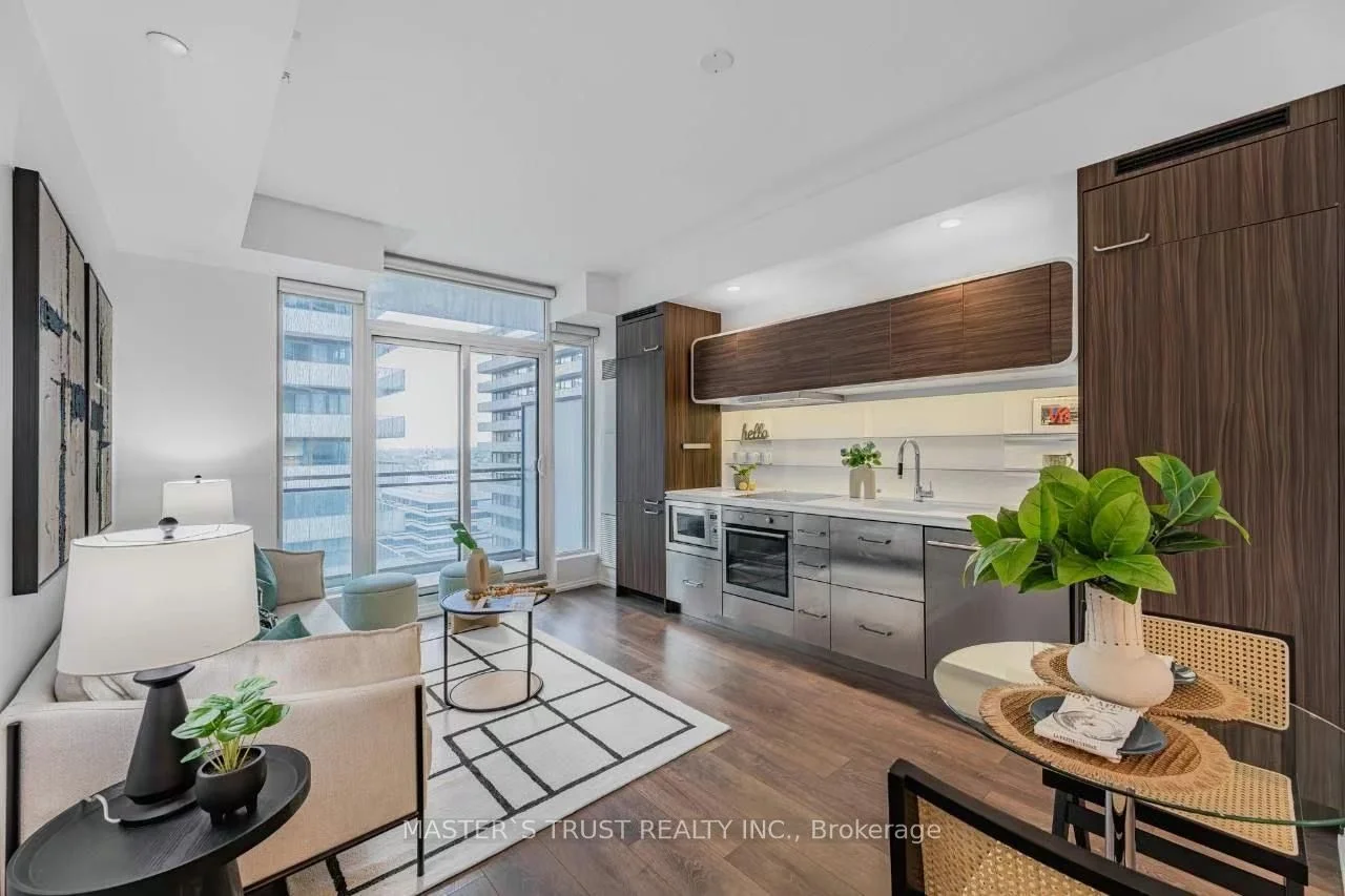 Condo Apartment in Toronto