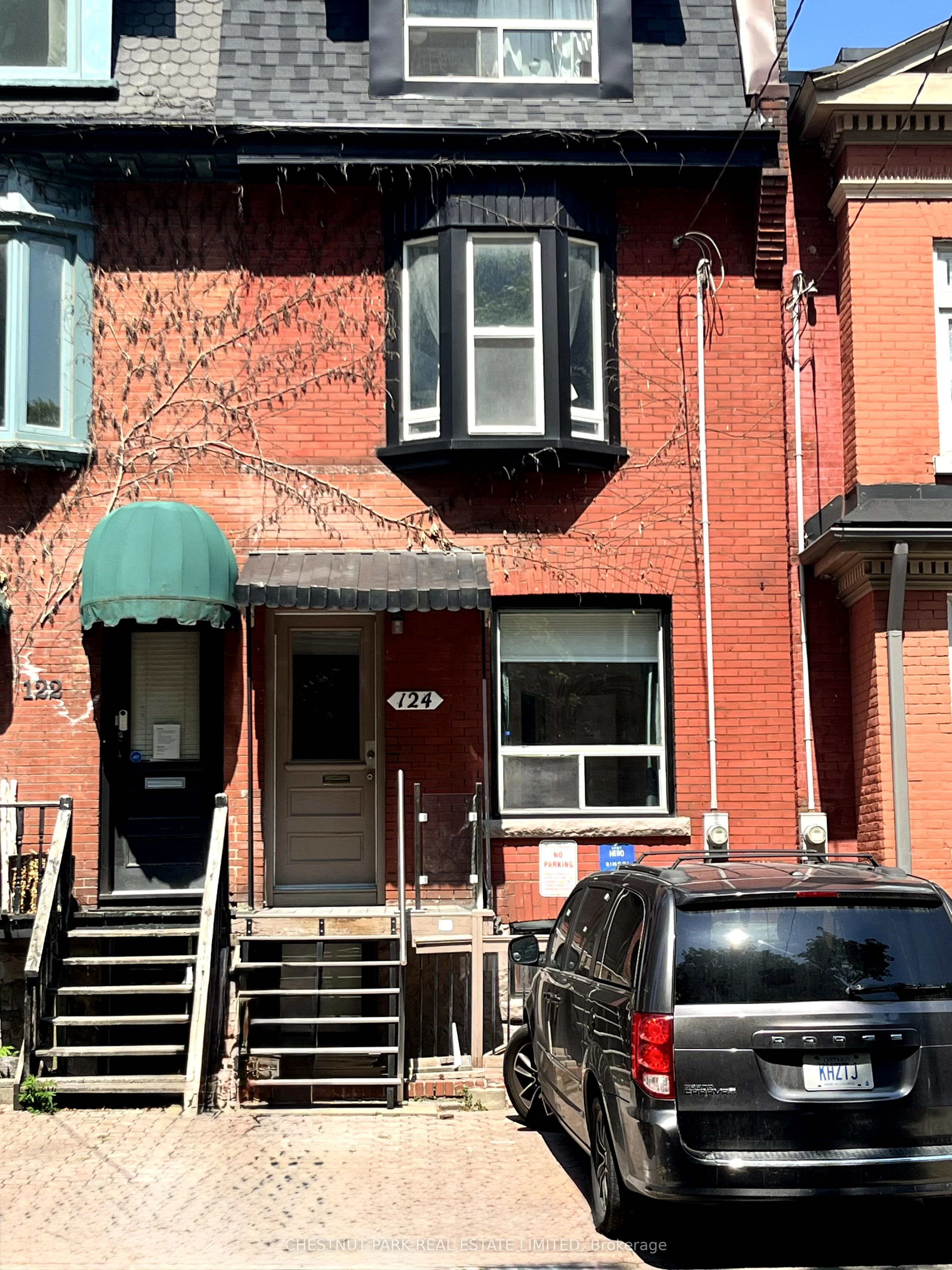 124 McGill Street 1, Toronto C08, ON M5B 1H6