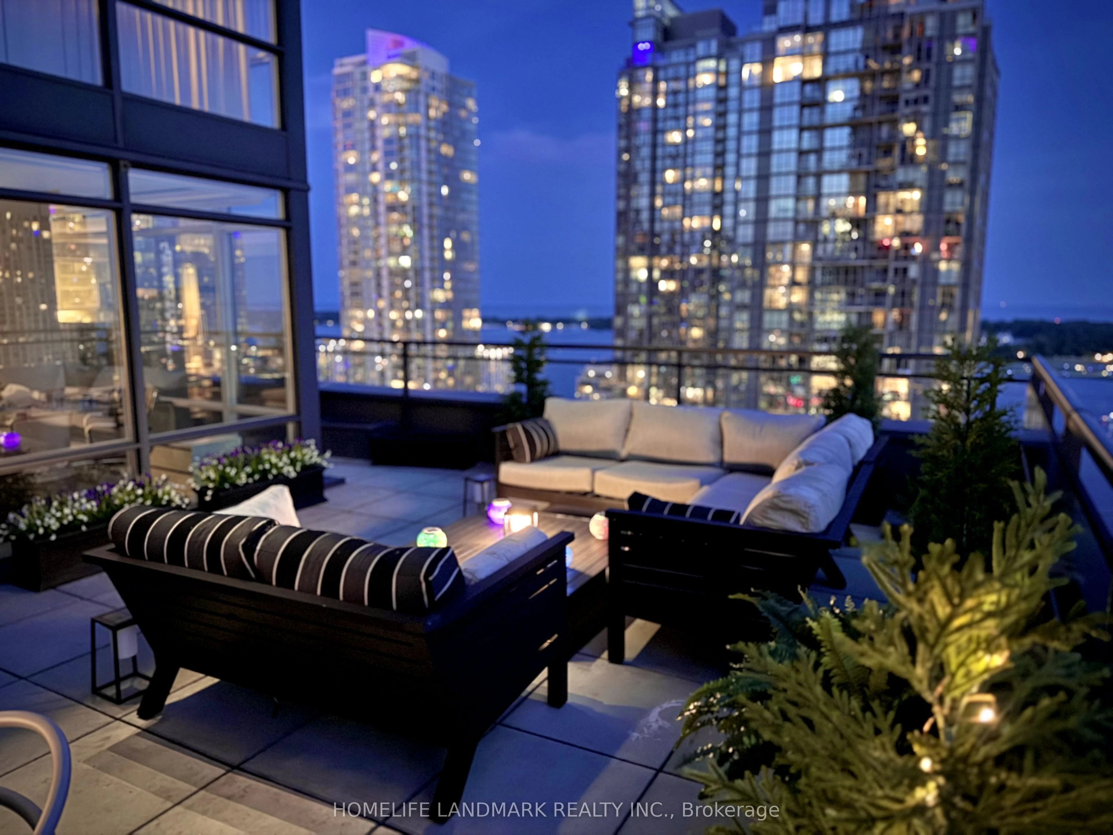25 Telegram Mews 3107, Toronto C01, ON M5V 3Z1