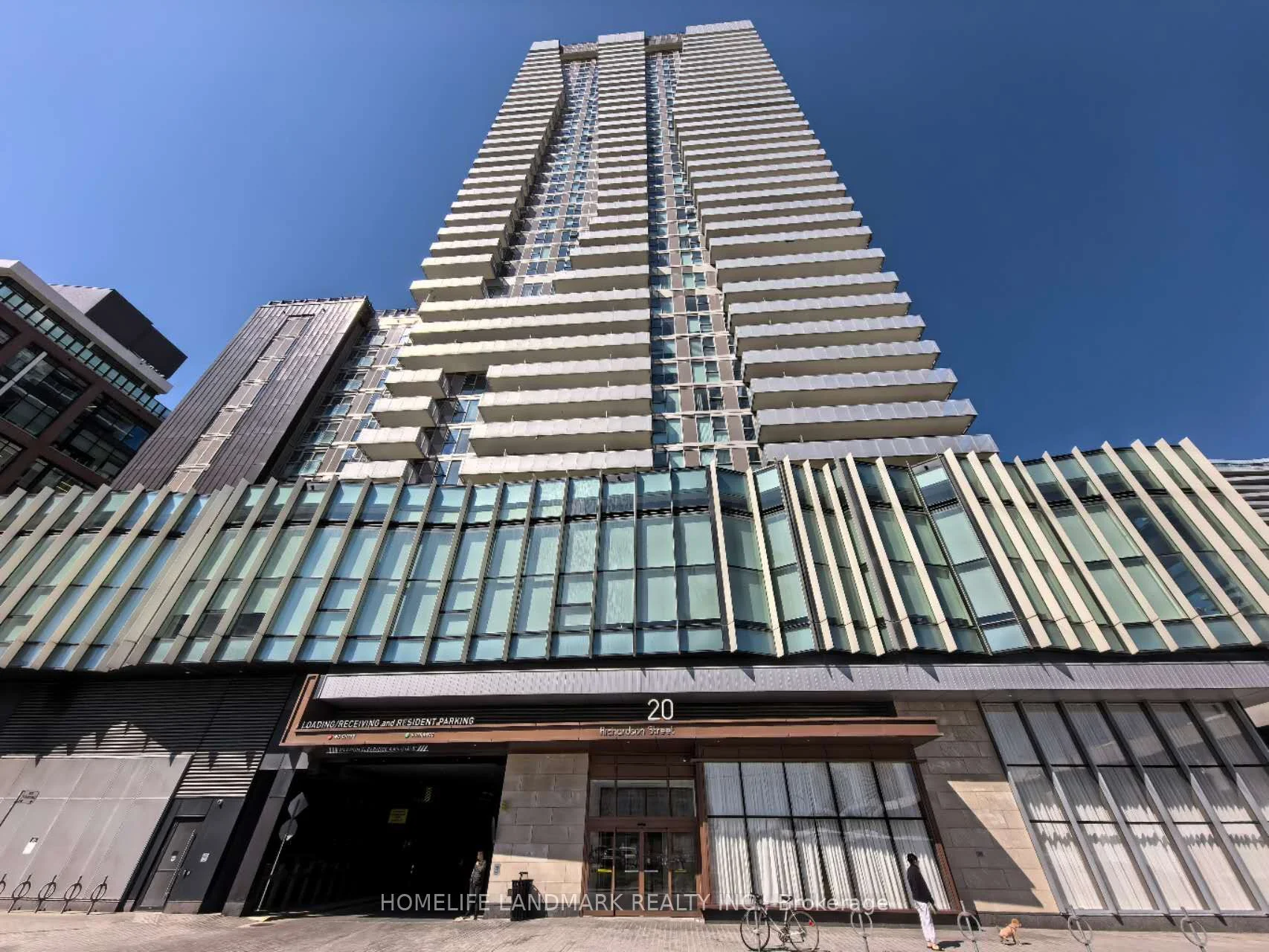 20 richardson Street 409, Toronto C08, ON M5A 4J9