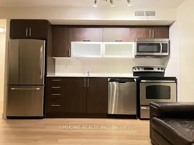 Condo Apartment in Toronto