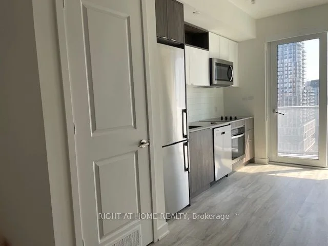 100 Dalhousie Street 1705, Toronto C08, ON M5B 0C7