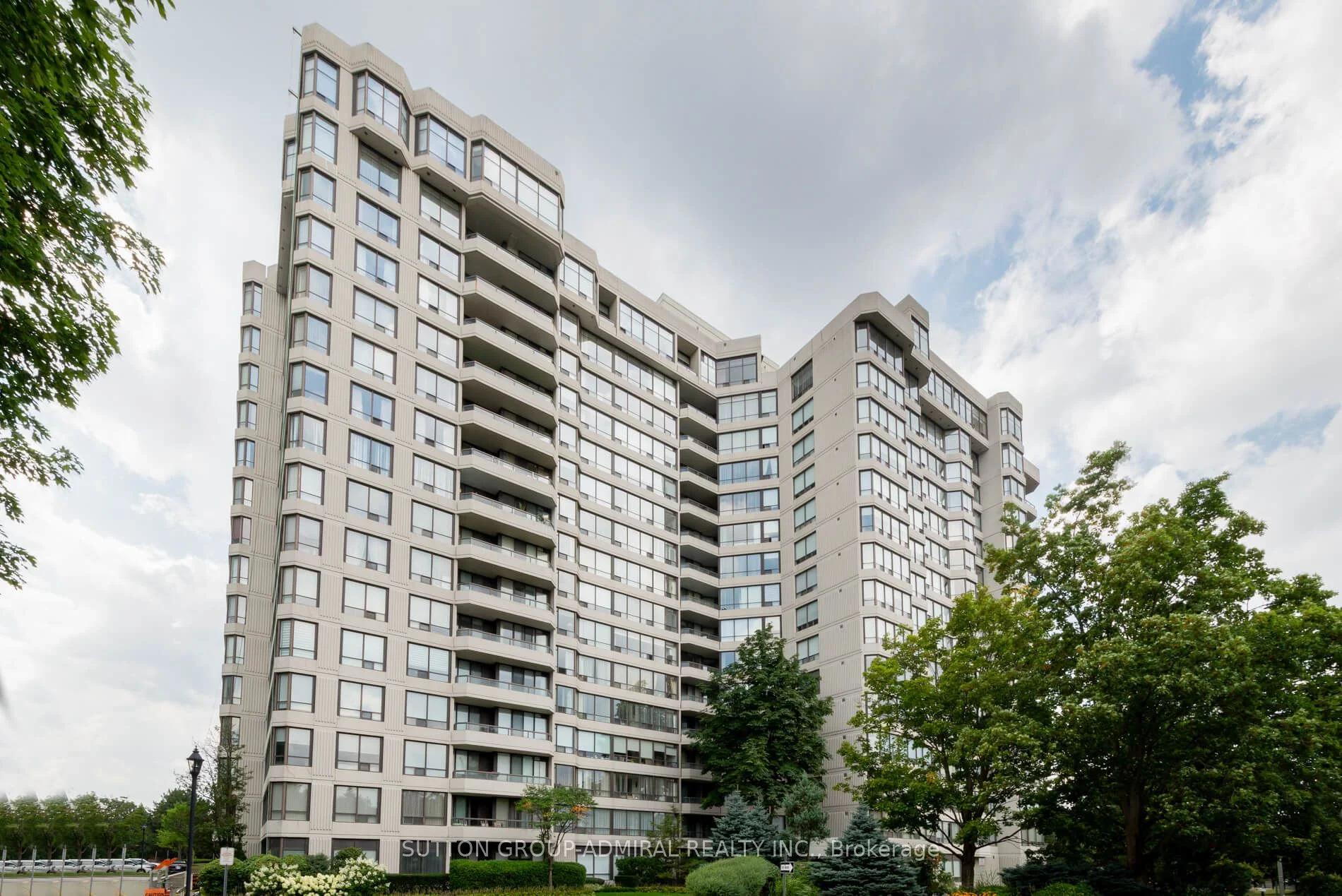 1131 Steeles Avenue W 1105, Toronto C07, ON M2R 3W8
