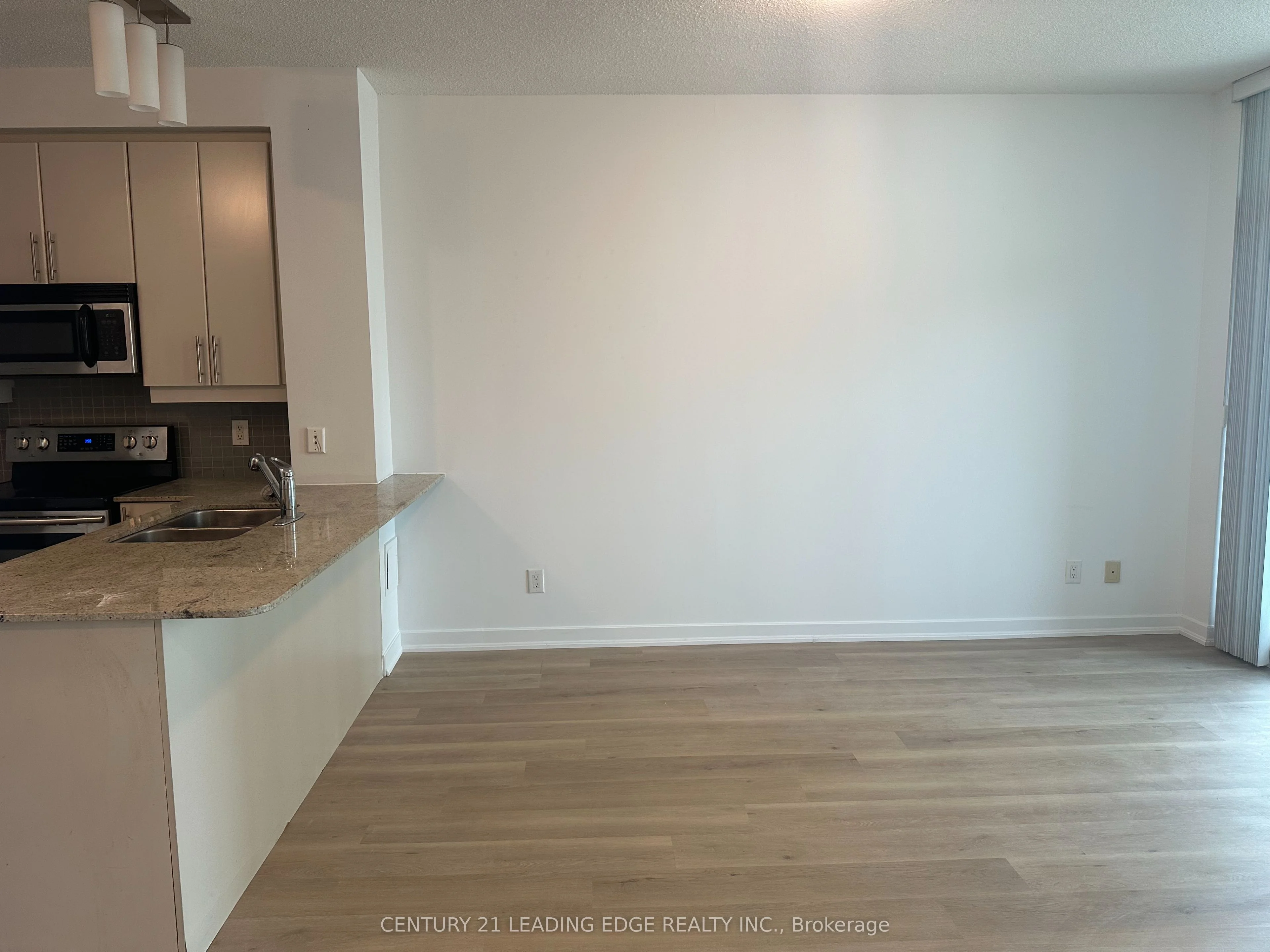 18 Harbour Street 2807, Toronto C01, ON M5J 2Z6