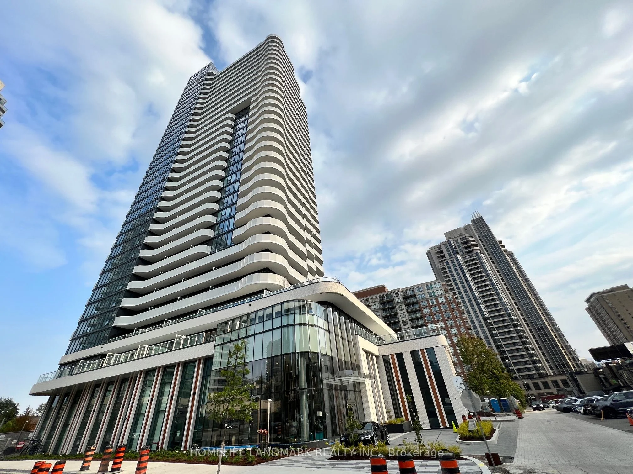15 Holmes Avenue 1512, Toronto C14, On M2n 4l8