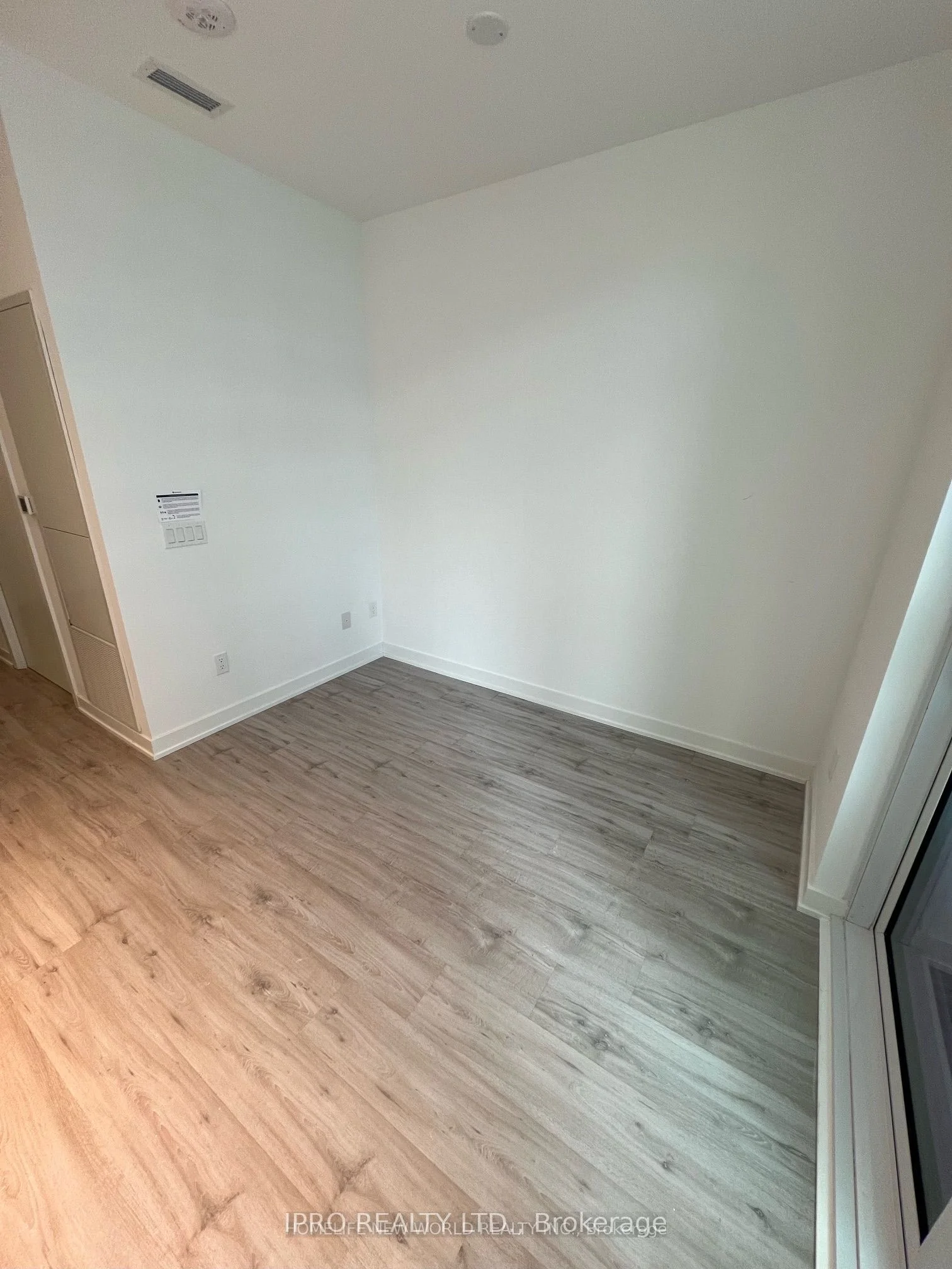 252 Church Street 607, Toronto C08, ON M5B 0E6