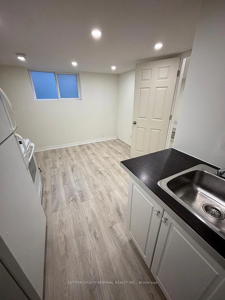 116 Fisherville Road 1, Toronto C07, ON M2R 3C2