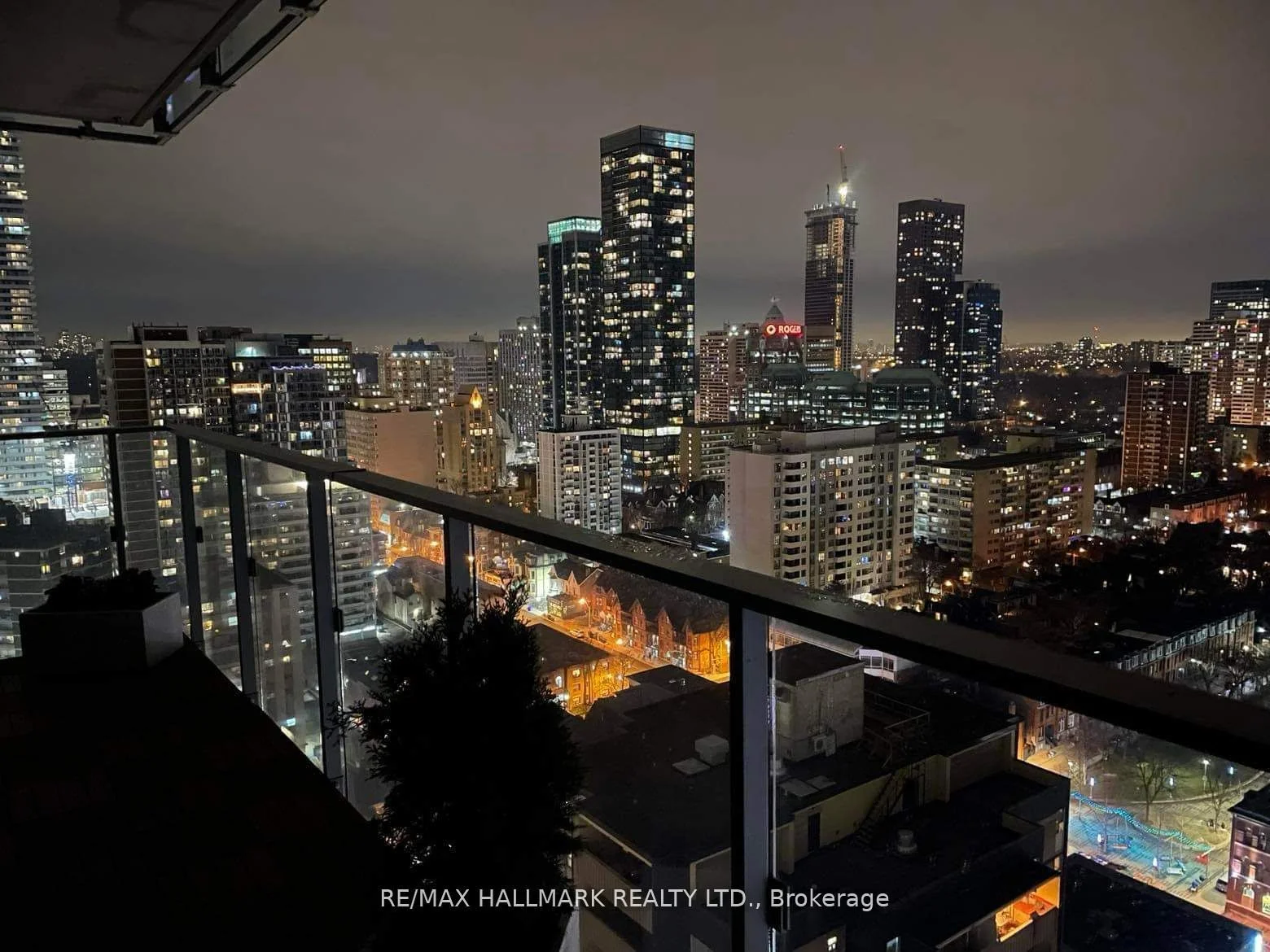 50 Wellesley Street E 2904, Toronto C08, ON M4Y 0C8