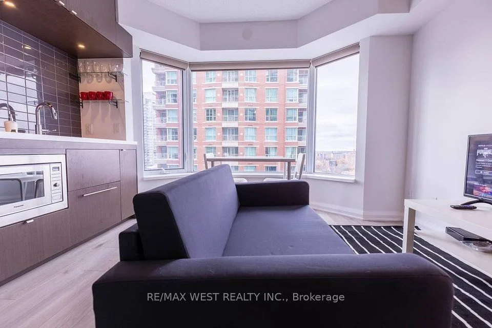 155 Yorkville Avenue 1516, Toronto C02, ON M5R 1C4