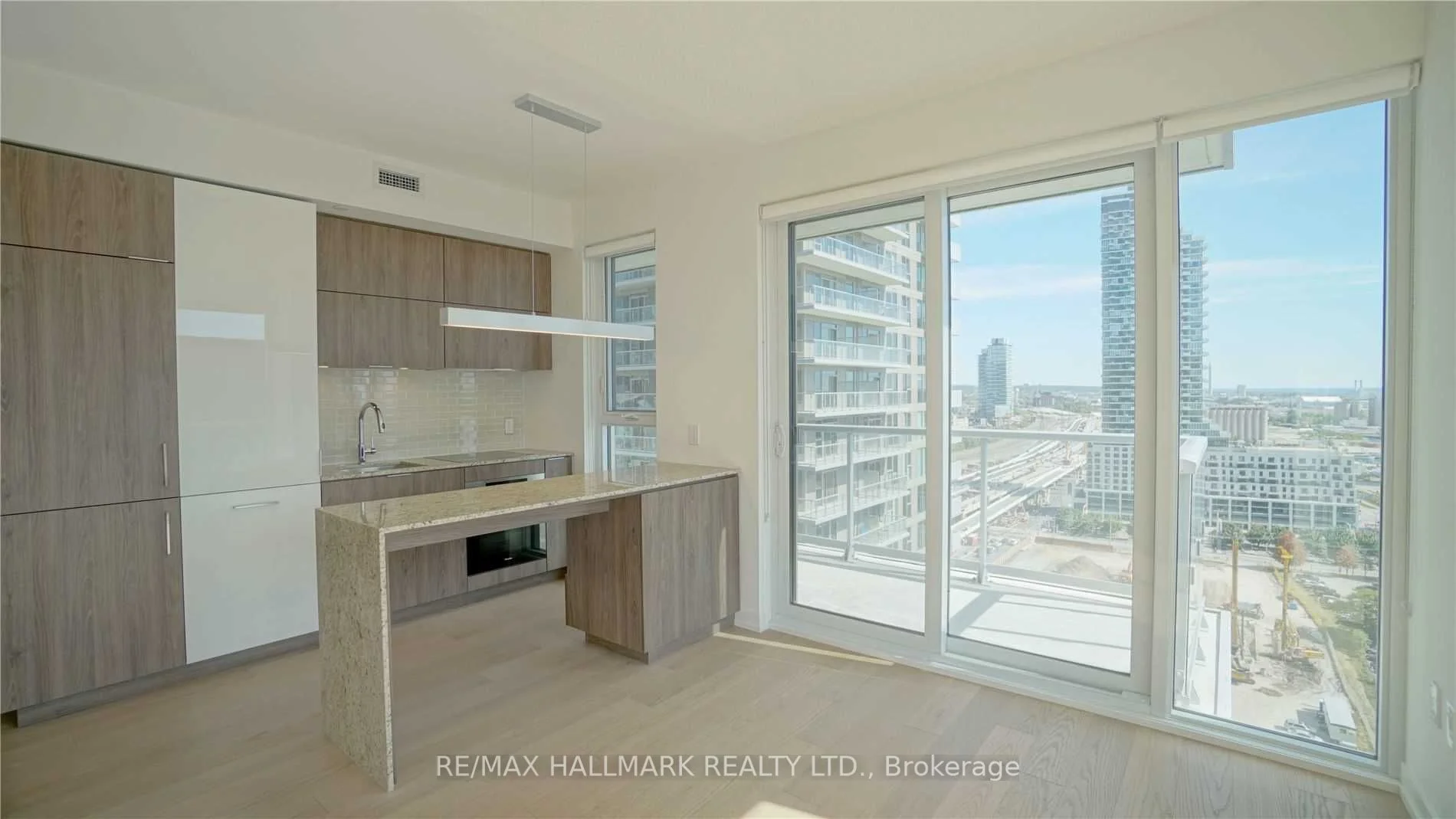 15 Lower Jarvis Street 1703, Toronto C08, On M5e 0c4