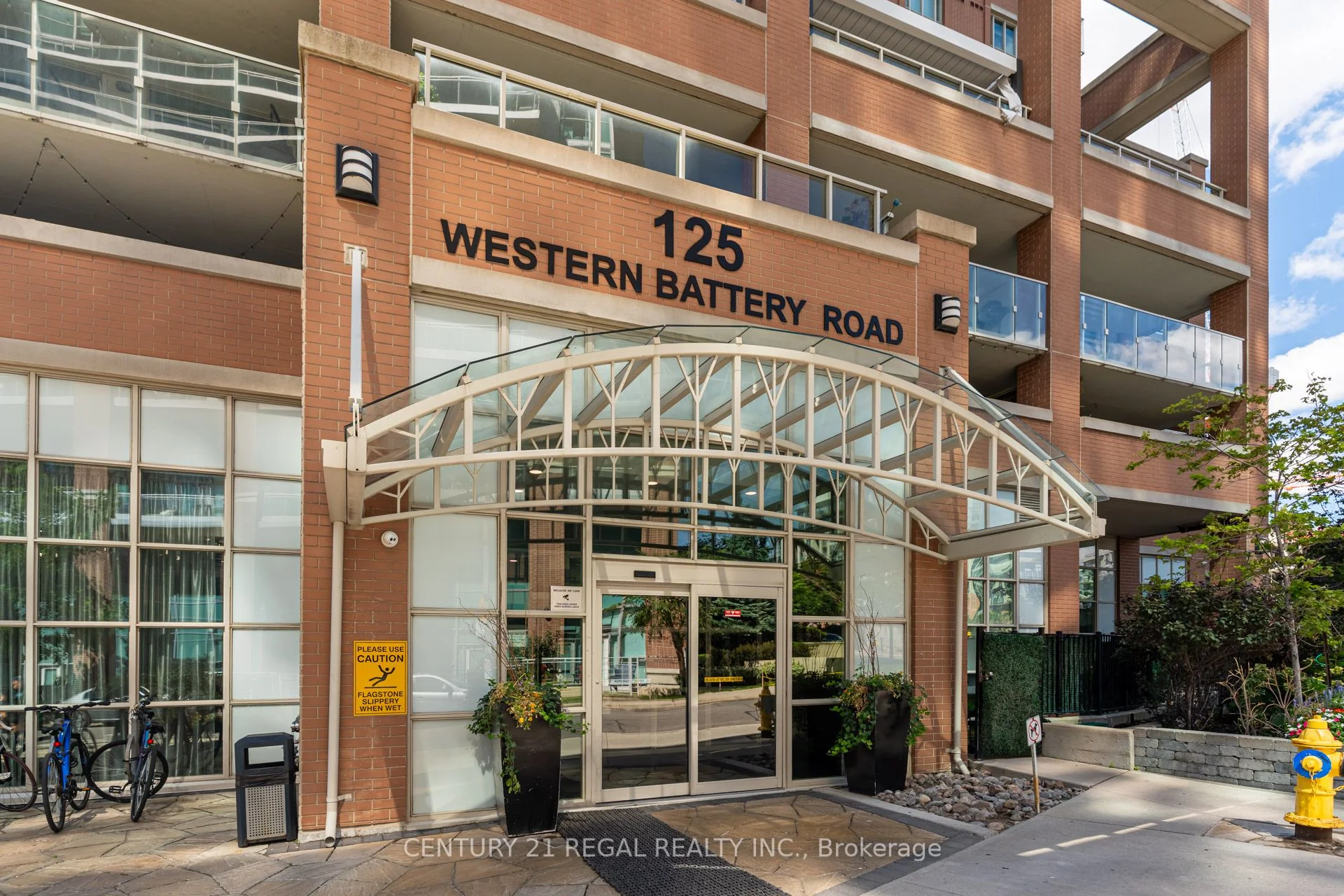 Condo Apartment in Toronto